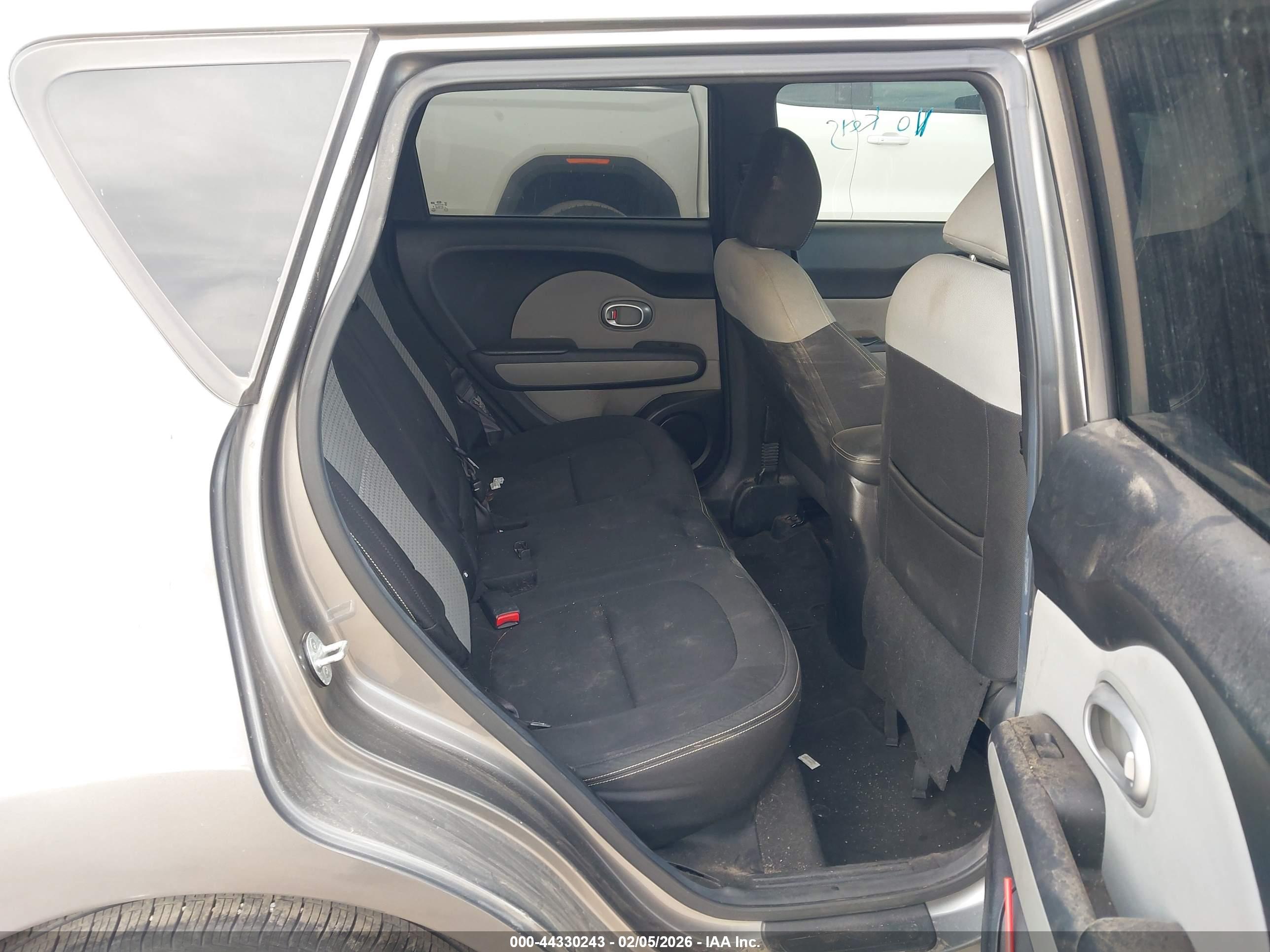 KIA SOUL image 8