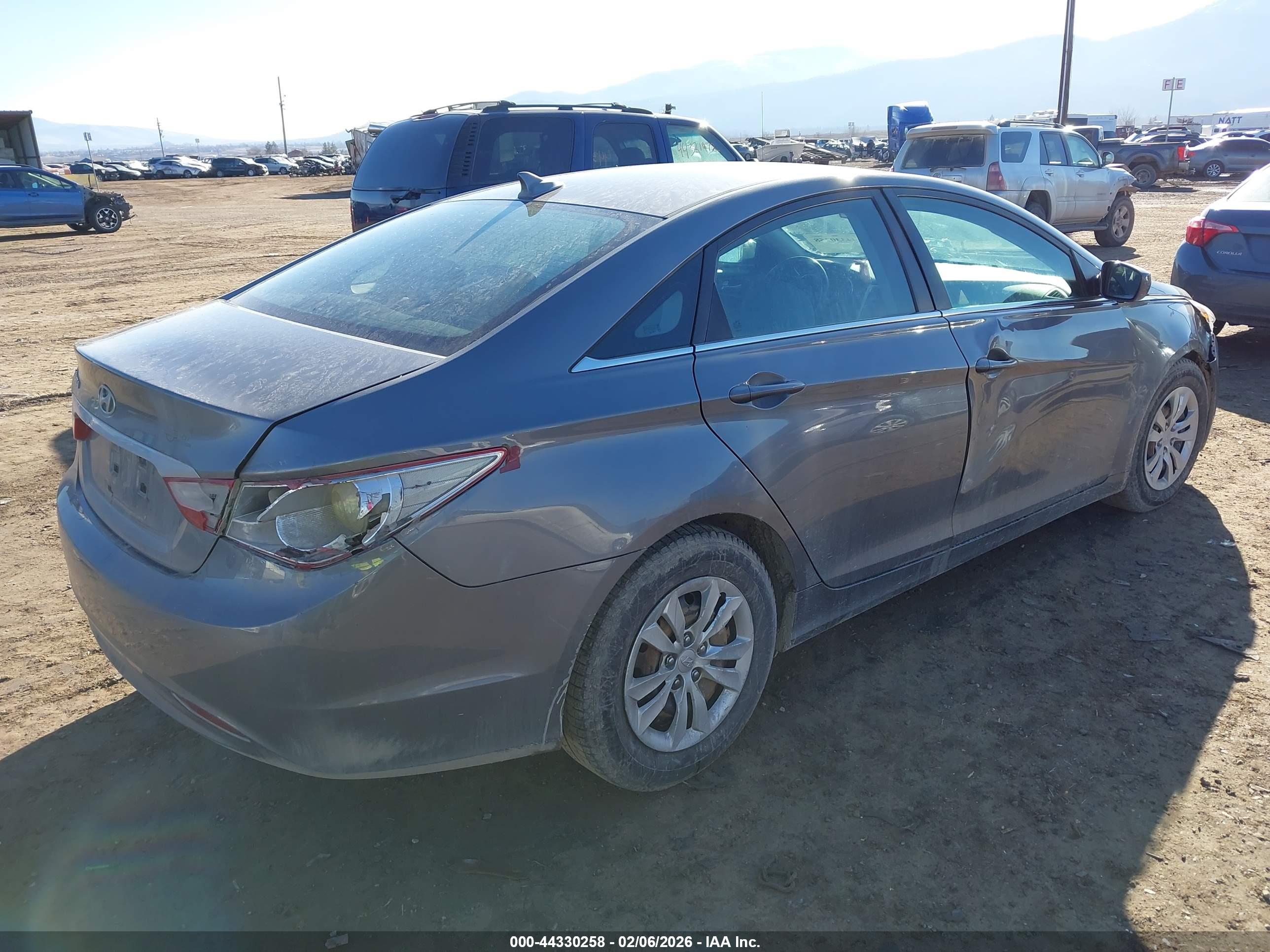 HYUNDAI SONATA image 4