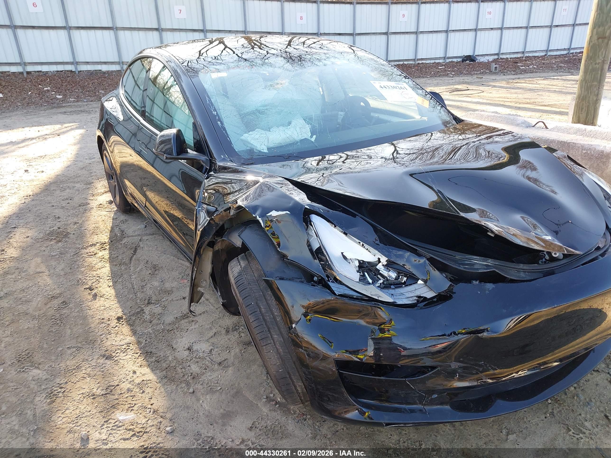 TESLA MODEL image 6