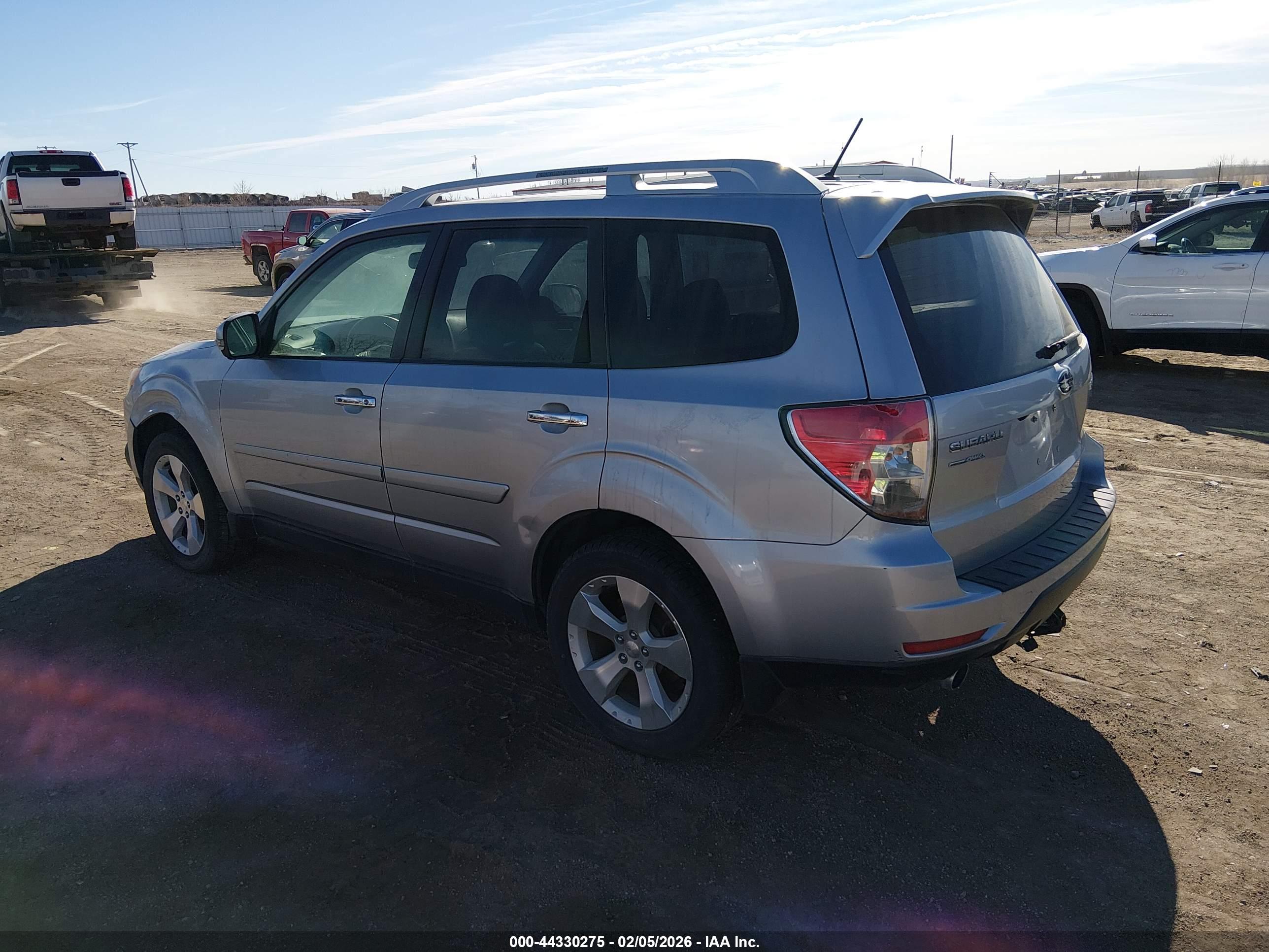 SUBARU FORESTER image 3
