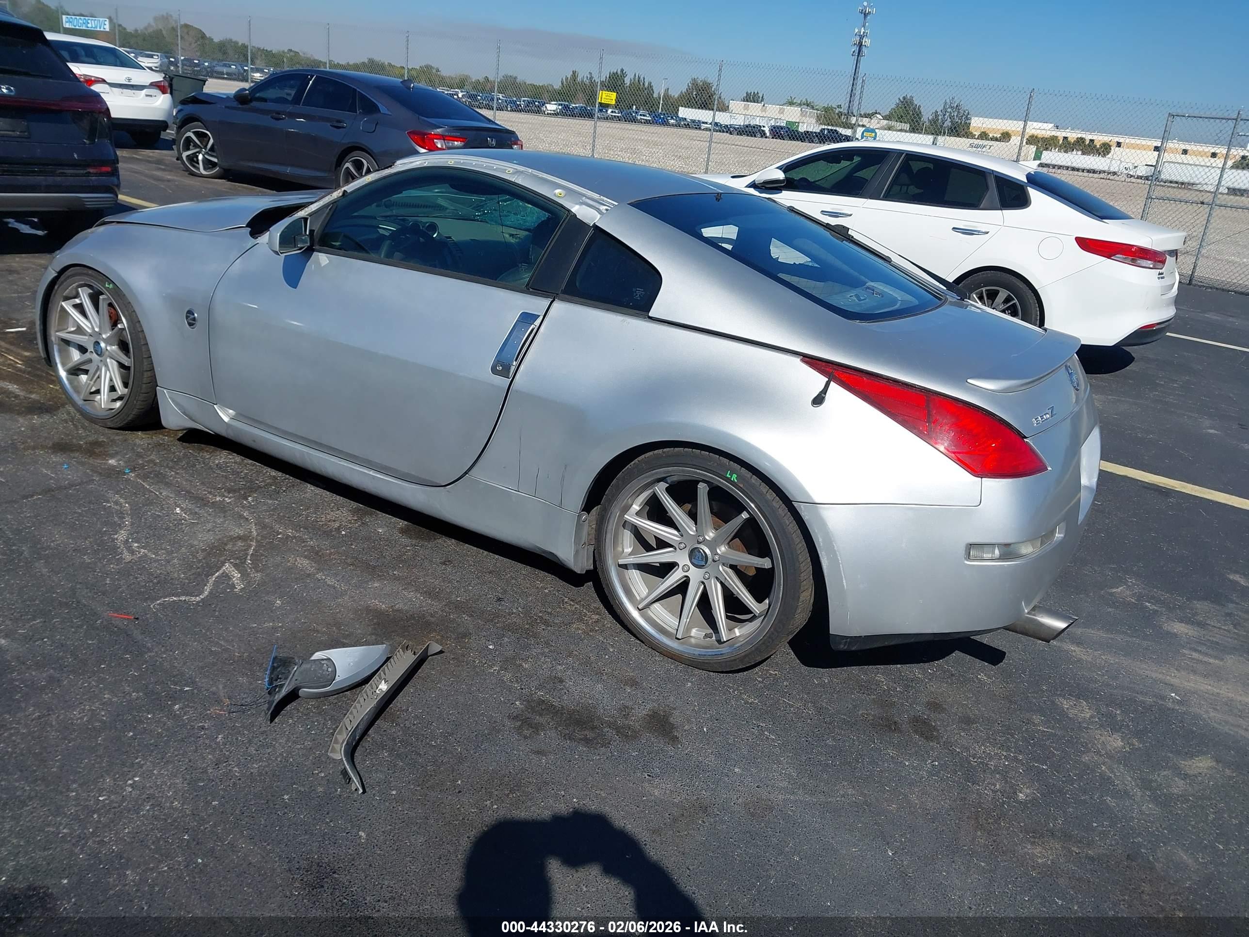 NISSAN 350Z image 3