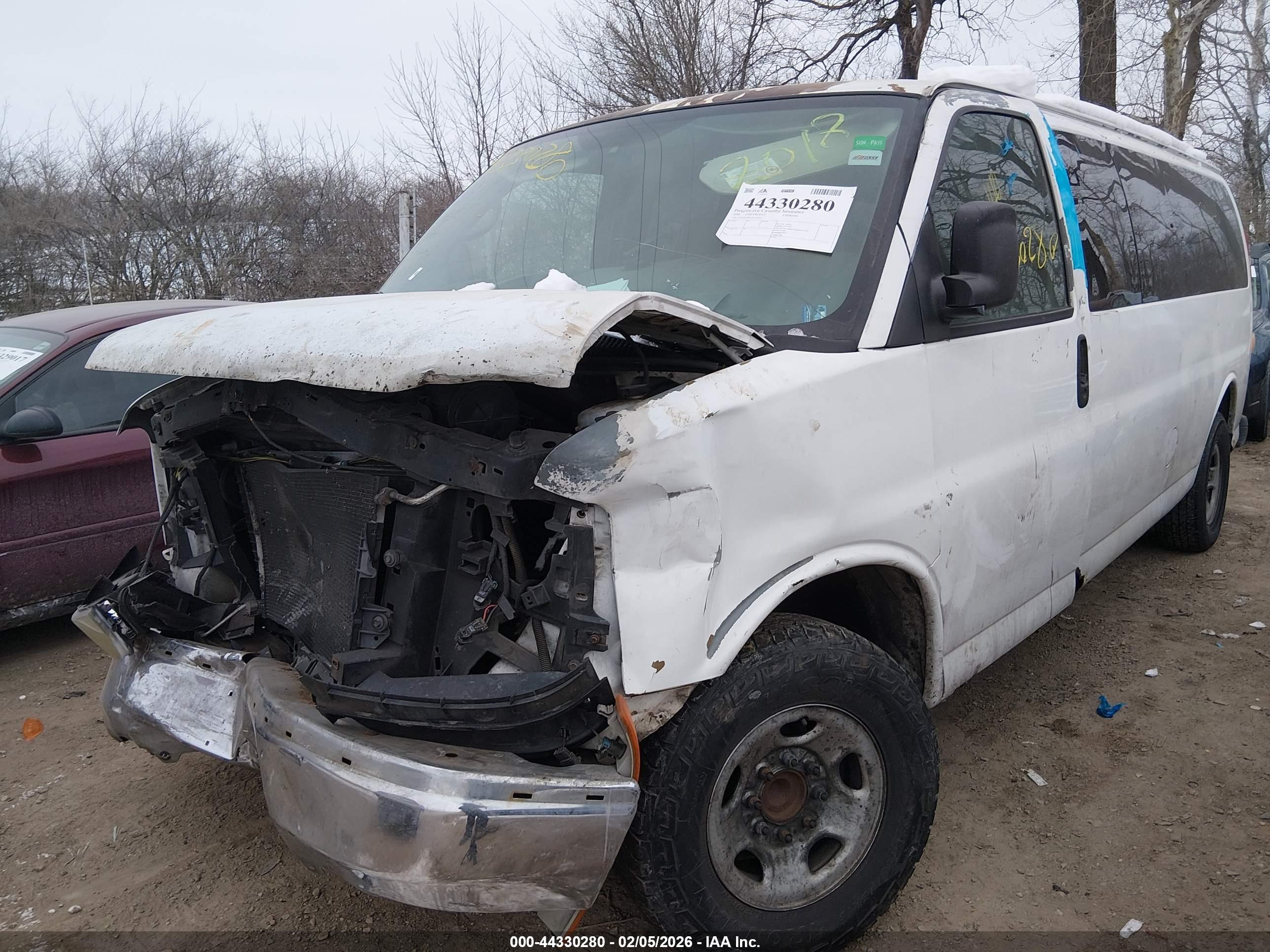 CHEVROLET EXPRESS image 6