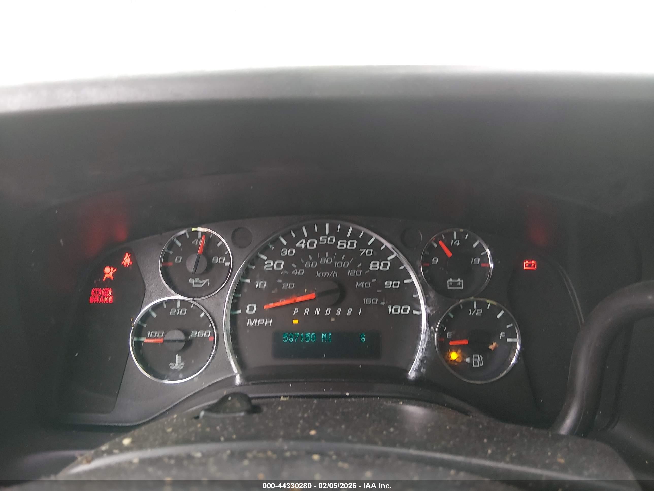 CHEVROLET EXPRESS image 7