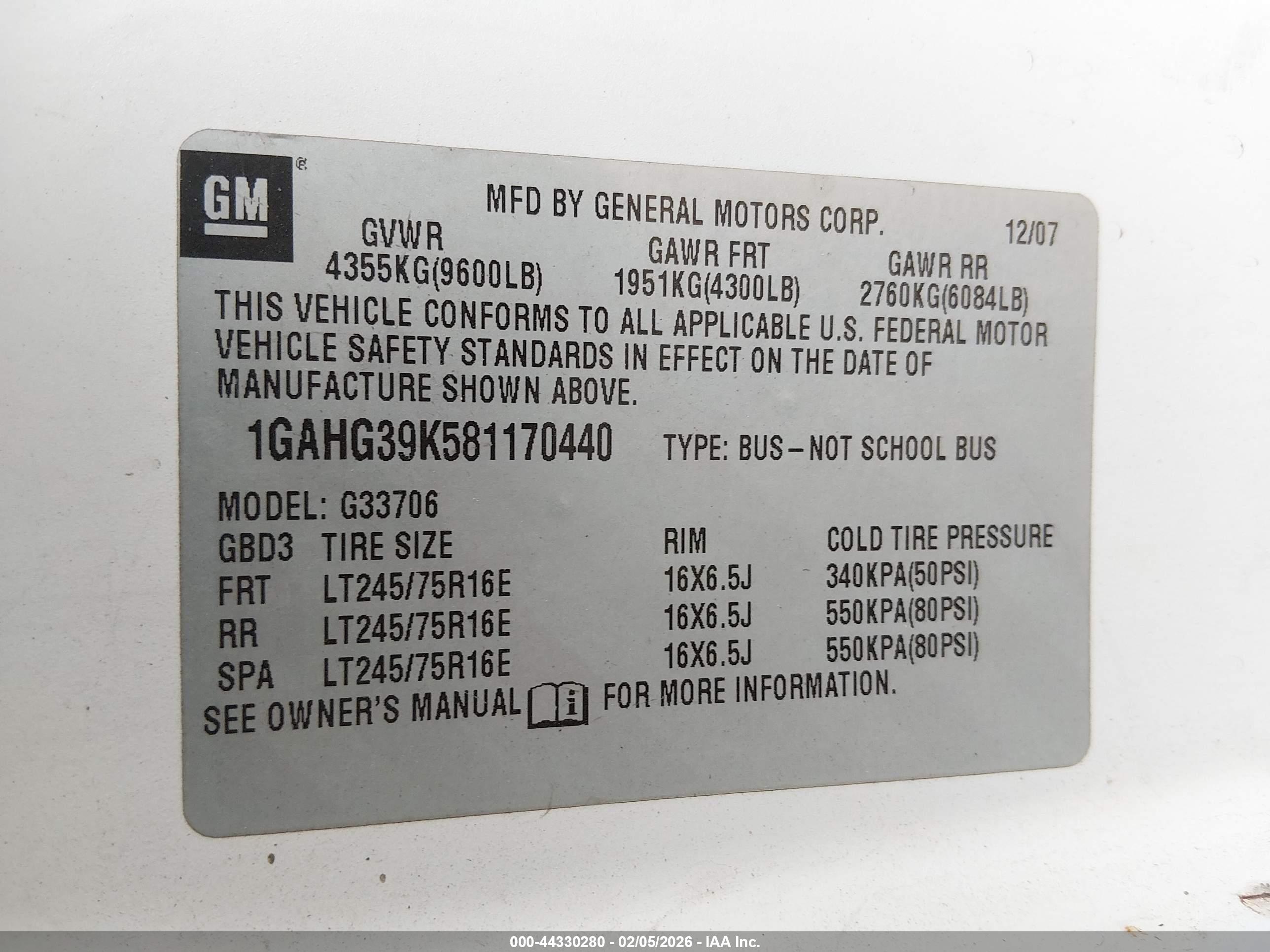 CHEVROLET EXPRESS image 9