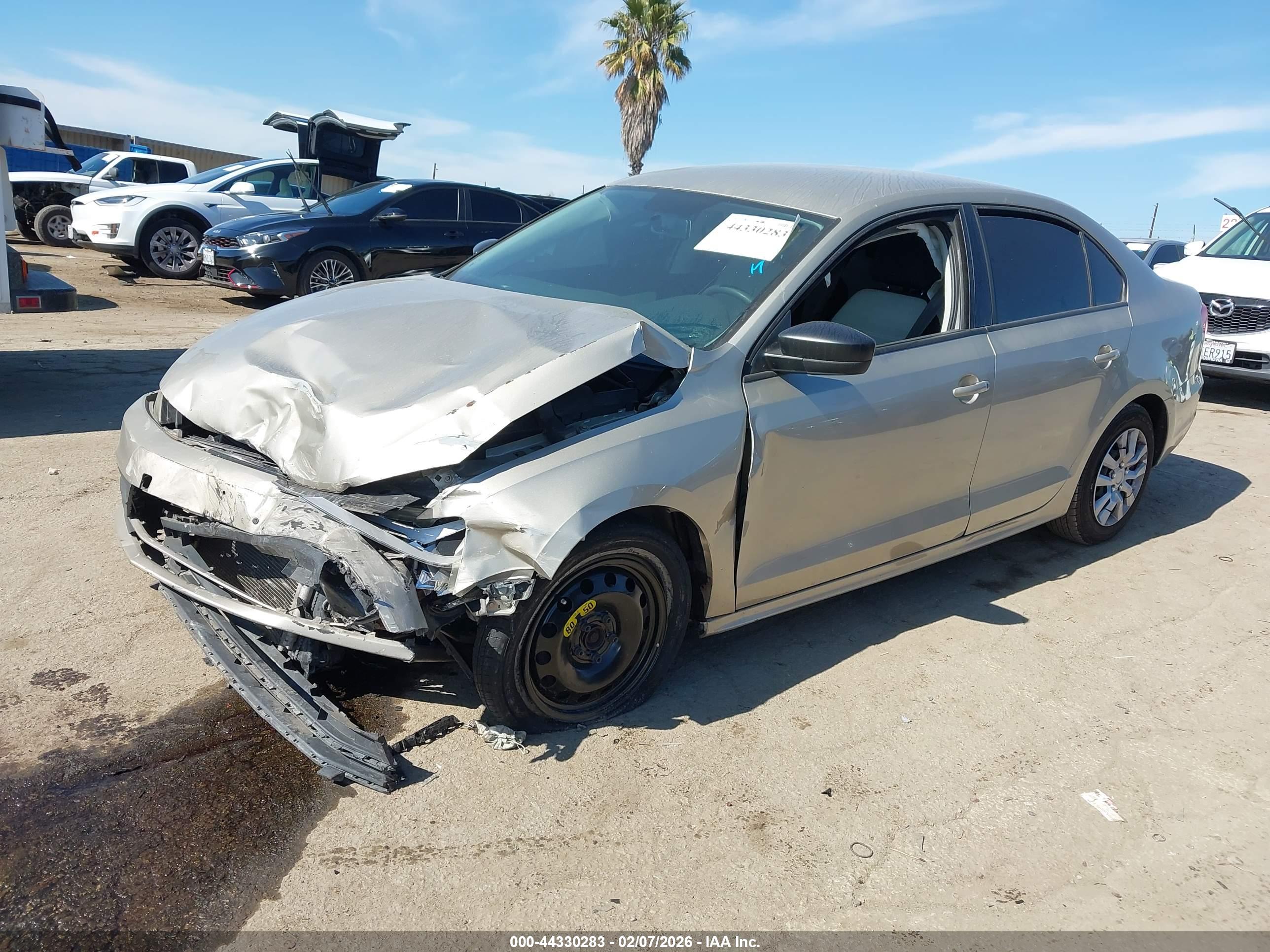 VOLKSWAGEN JETTA image 2