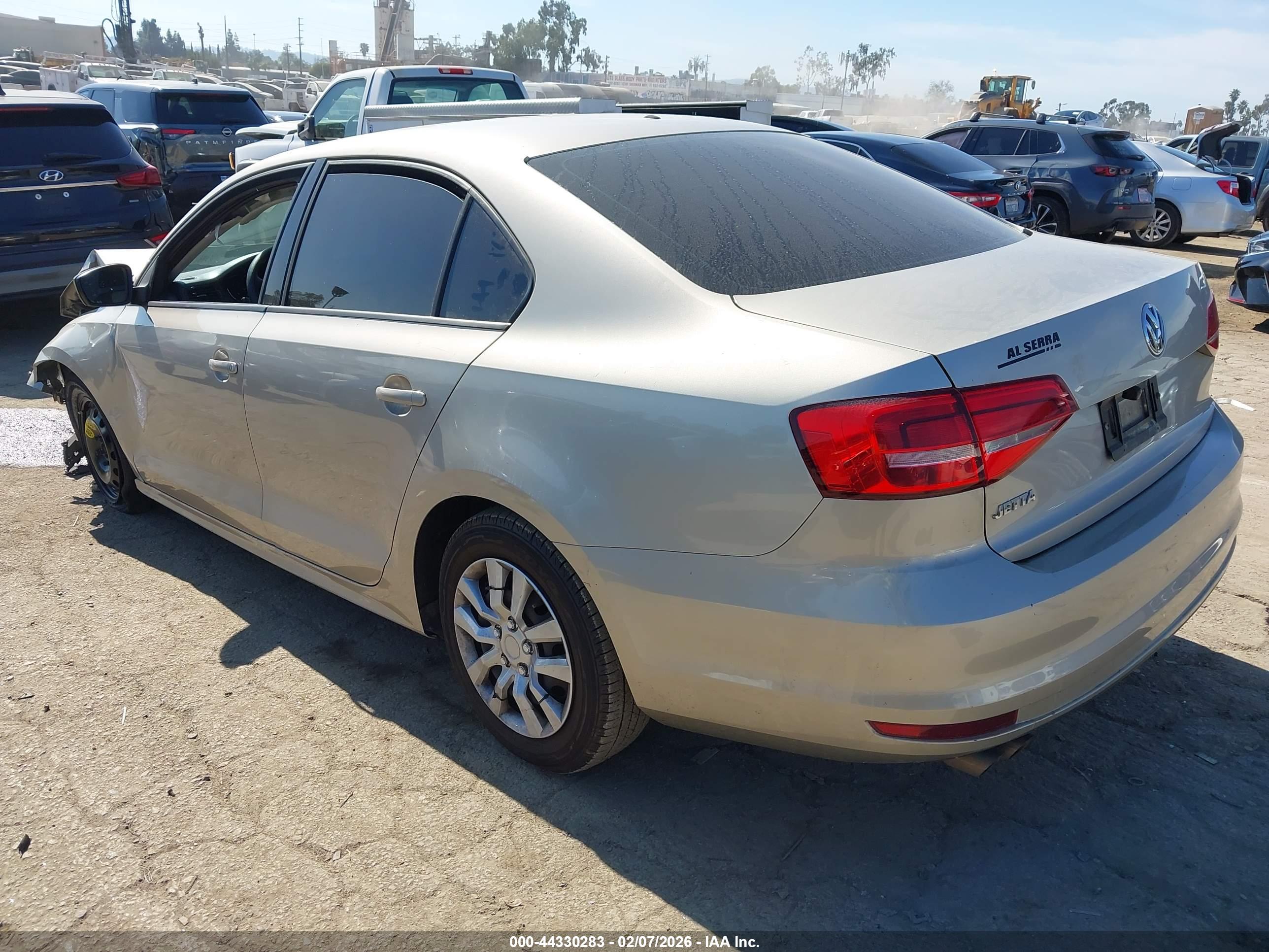 VOLKSWAGEN JETTA image 3
