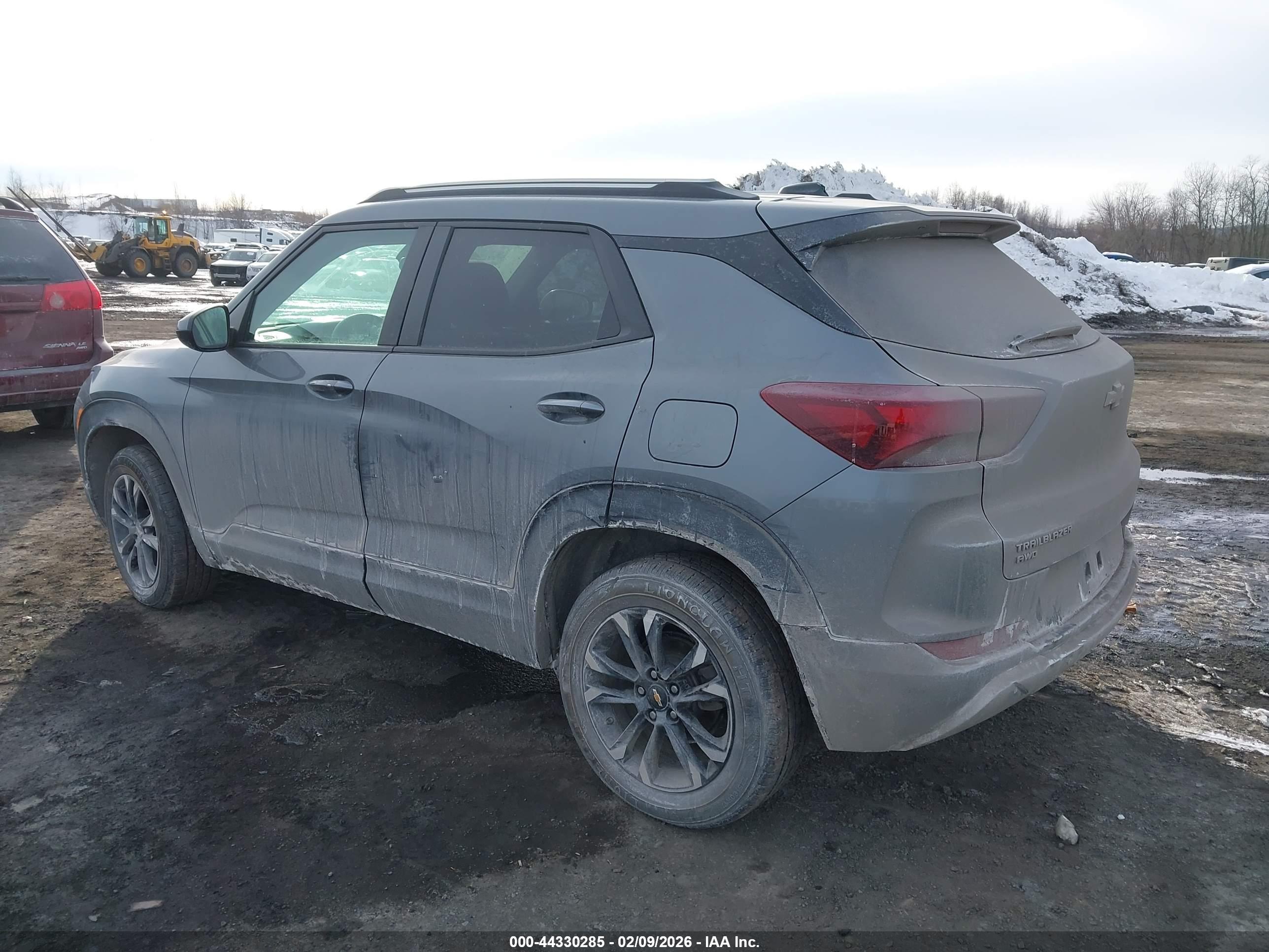 CHEVROLET TRAILBLAZER image 3