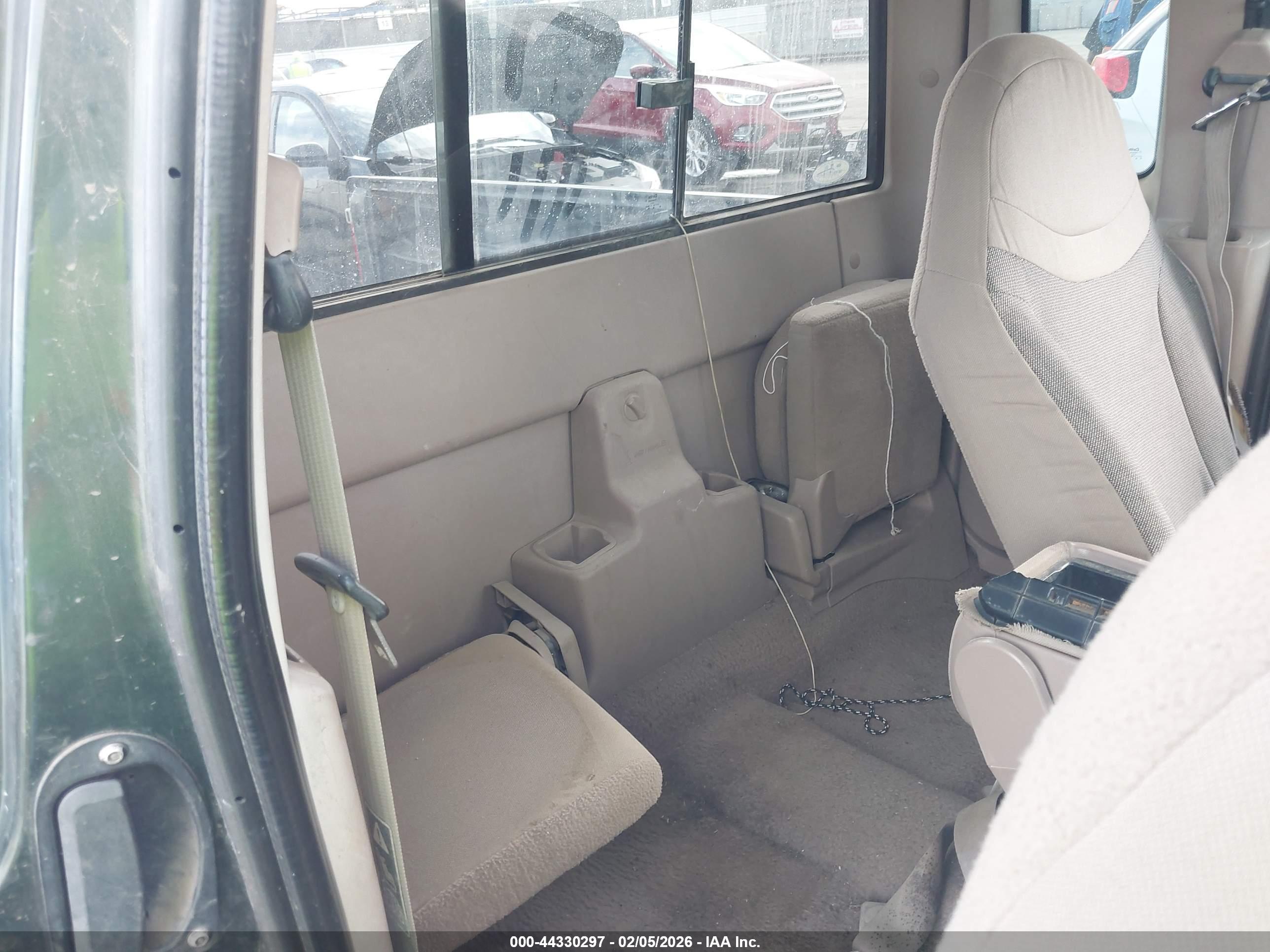 FORD RANGER image 8