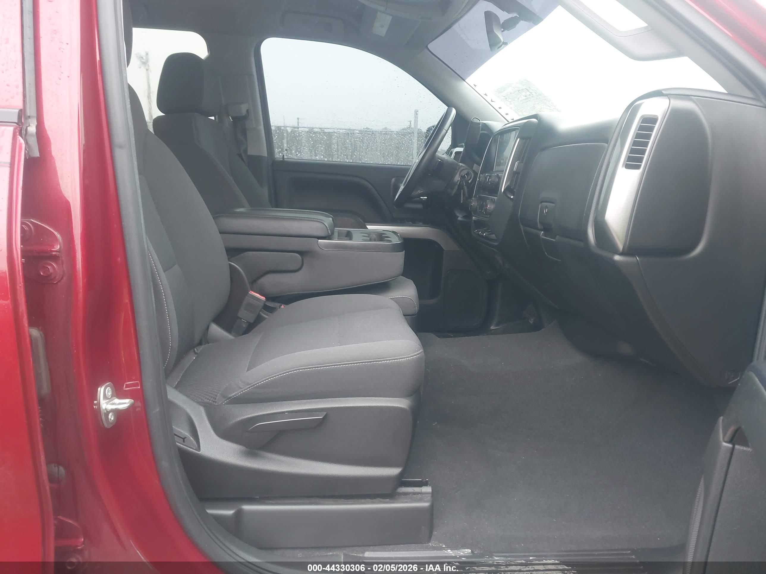 CHEVROLET SILVERADO image 5