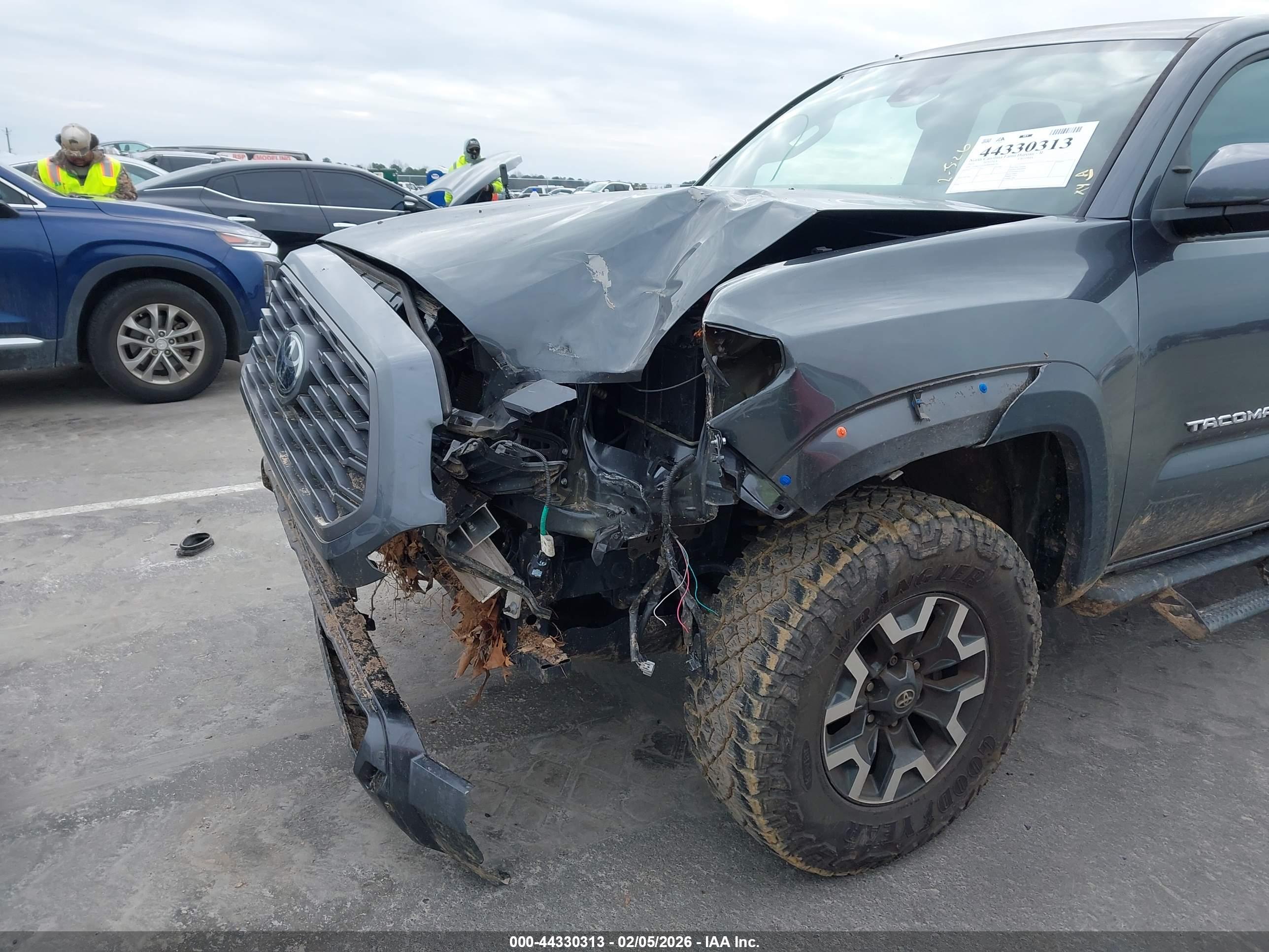TOYOTA TACOMA image 6