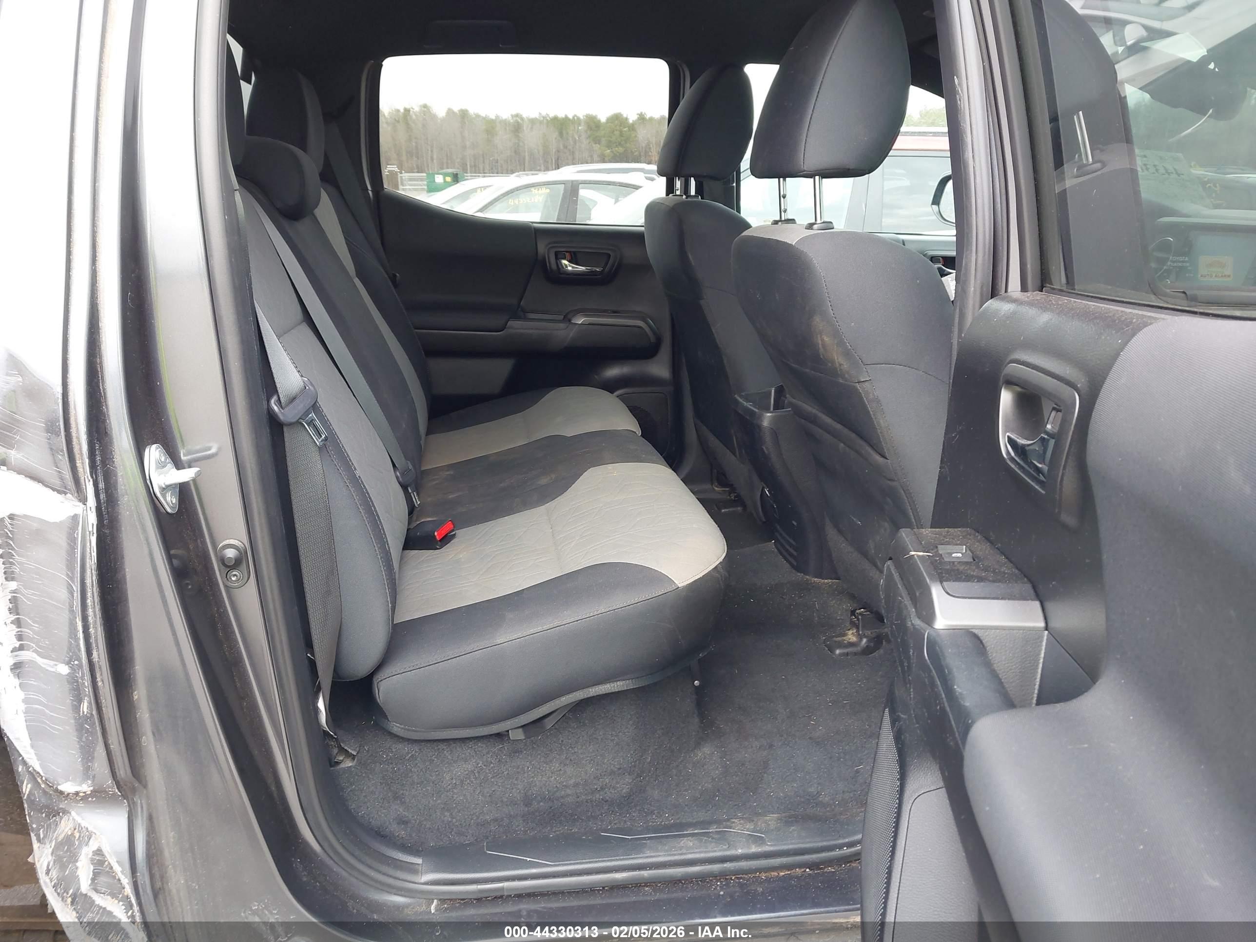 TOYOTA TACOMA image 8