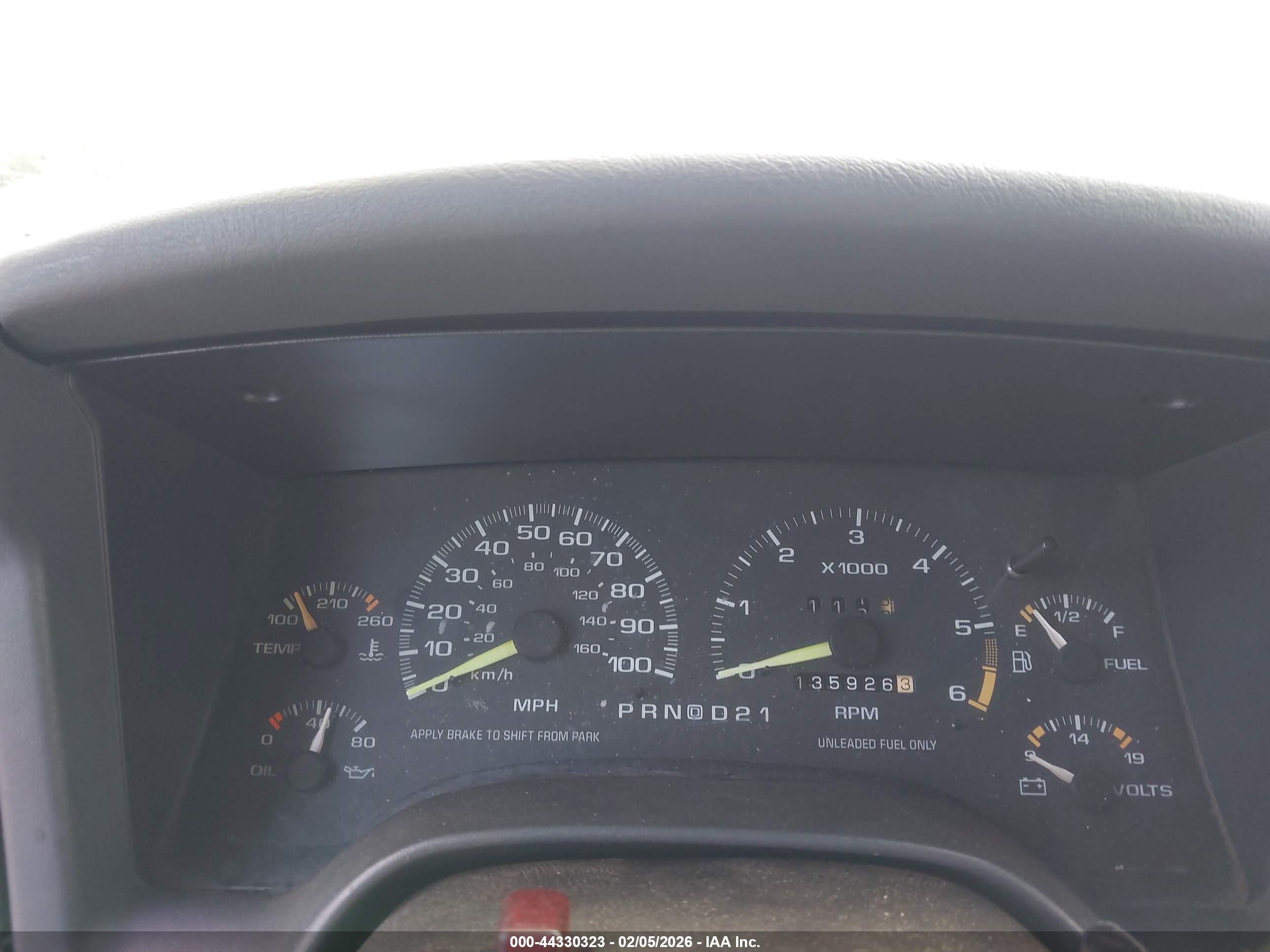 CHEVROLET BLAZER image 7
