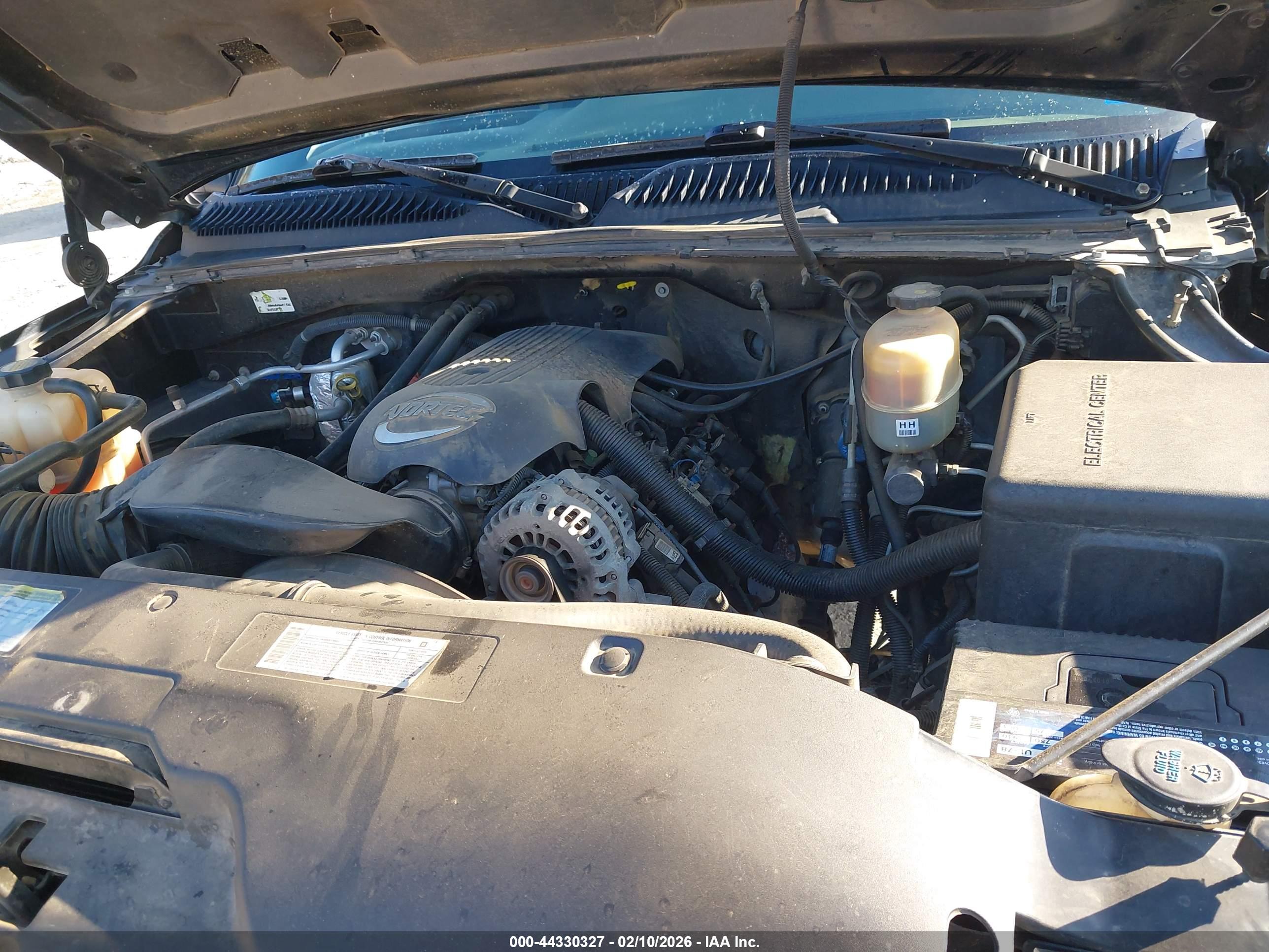 CHEVROLET SILVERADO image 10