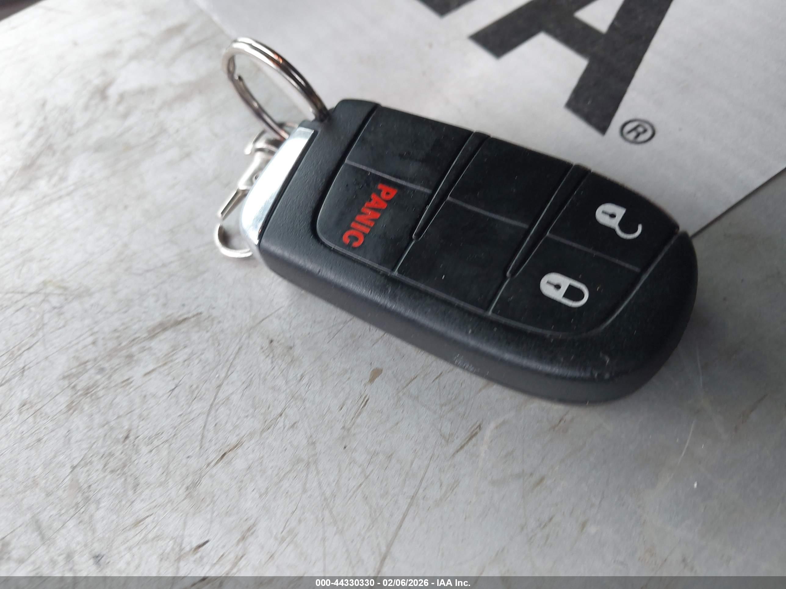 JEEP RENEGADE image 11