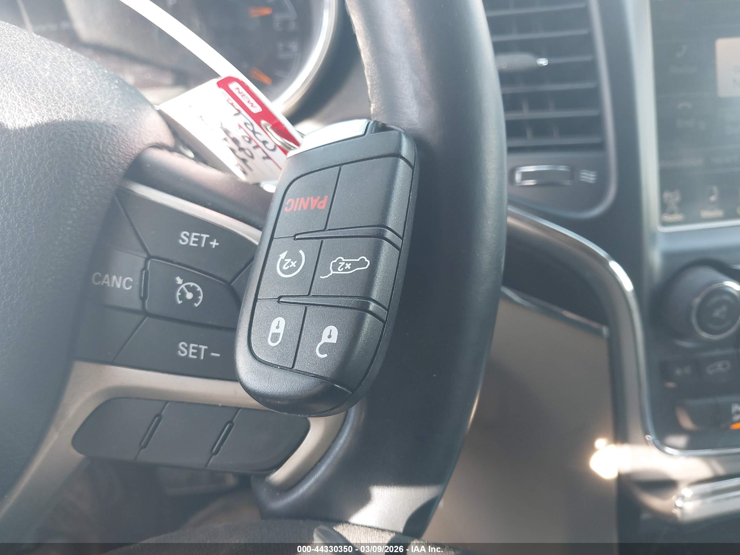 JEEP GRAND image 11