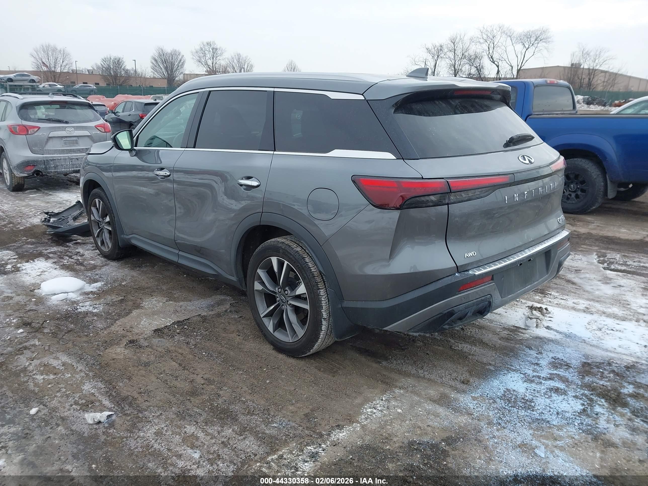 INFINITI QX60 image 3