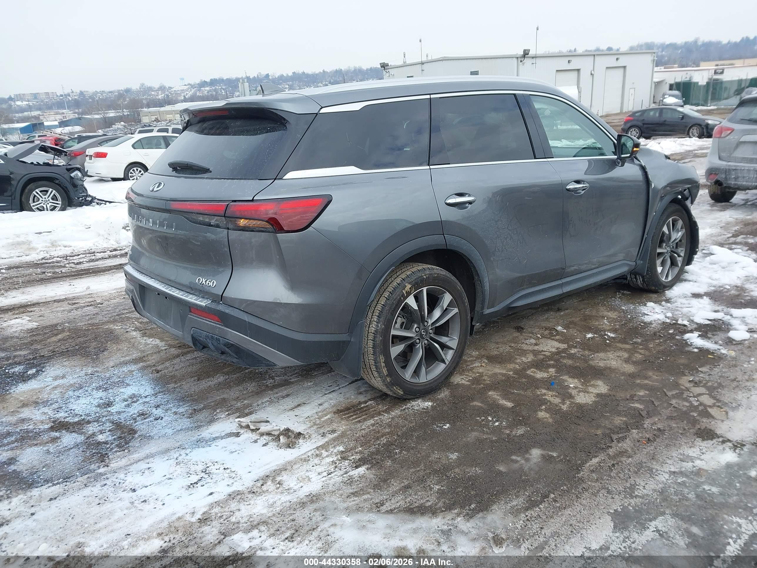 INFINITI QX60 image 4
