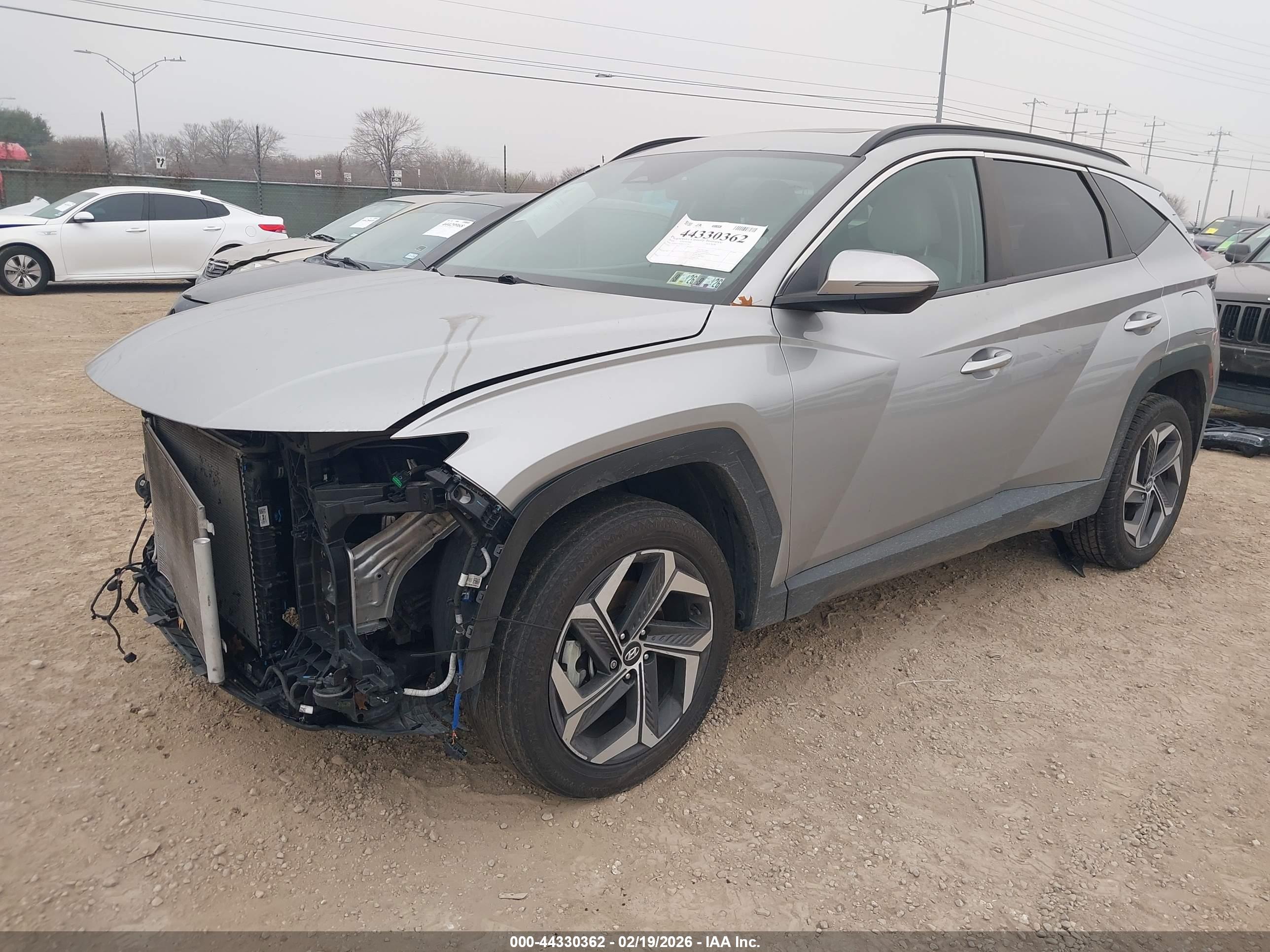 HYUNDAI TUCSON image 2