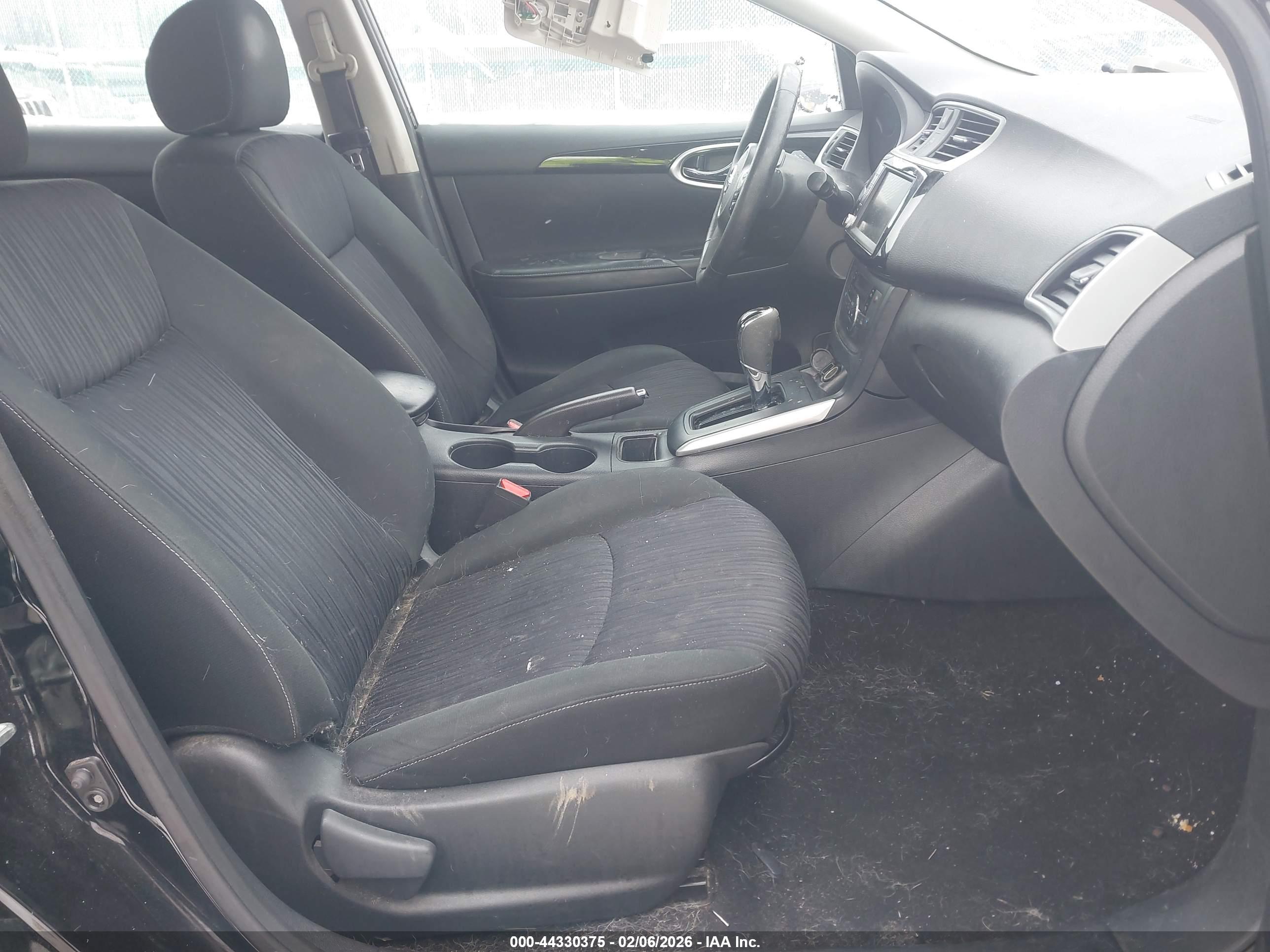 NISSAN SENTRA image 5