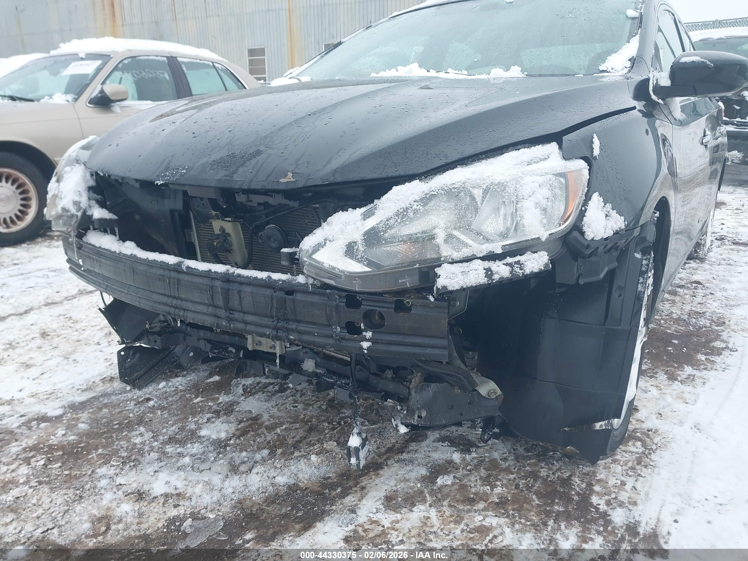 NISSAN SENTRA image 6