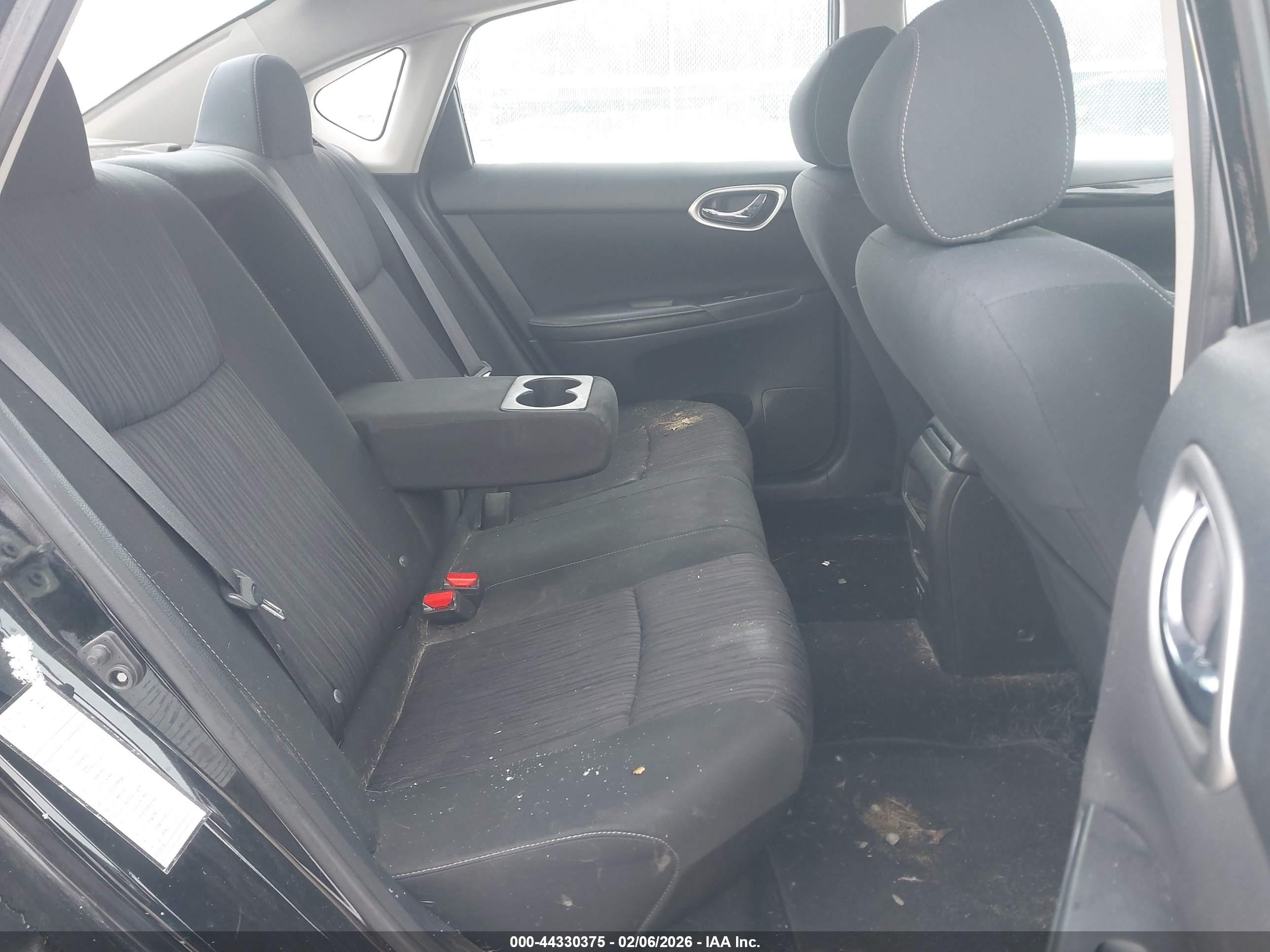 NISSAN SENTRA image 8