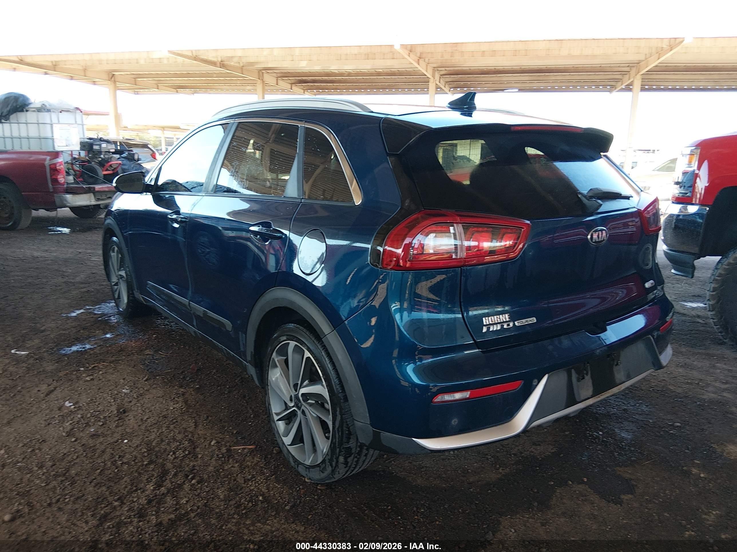 KIA NIRO image 3