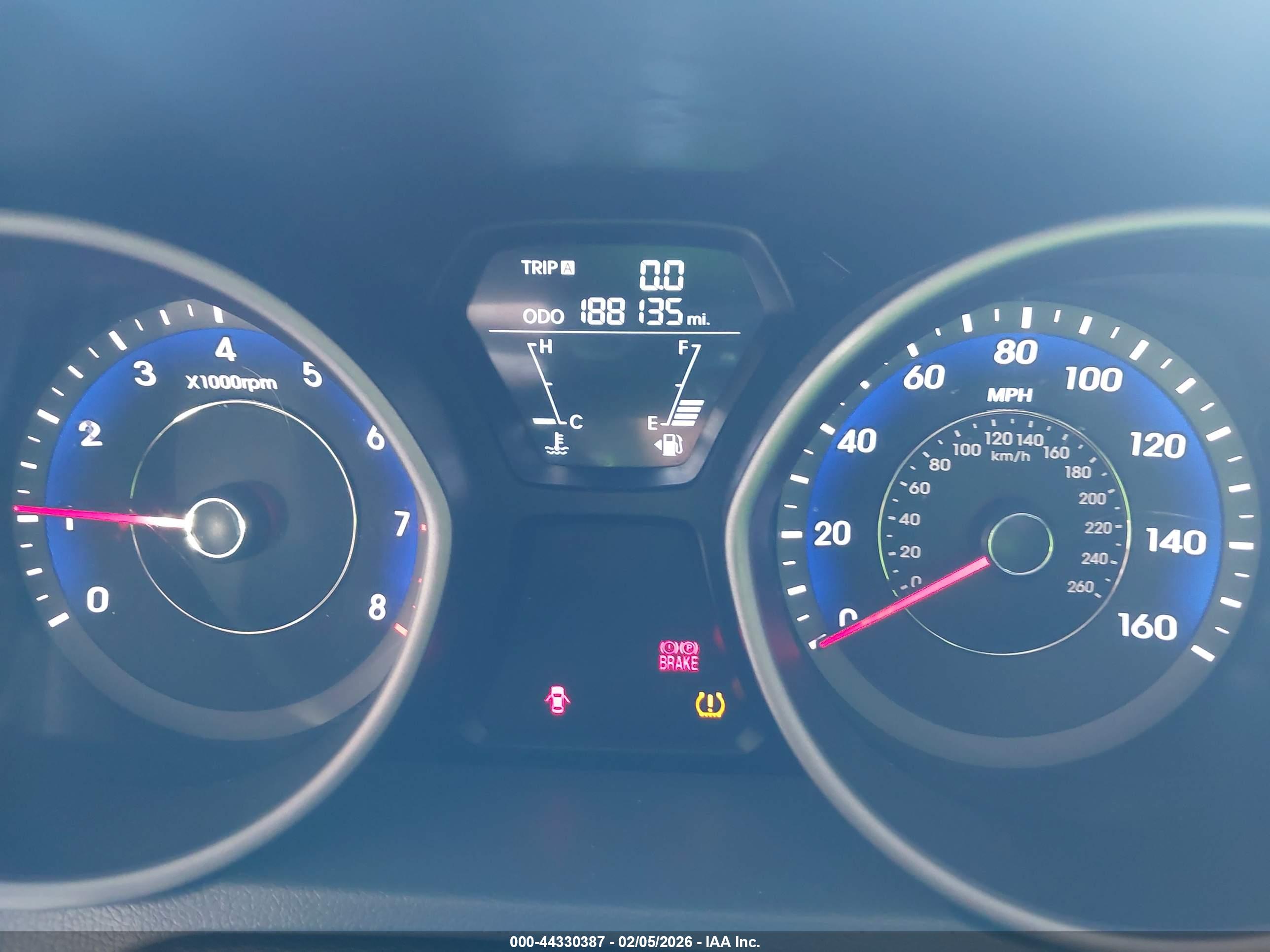 HYUNDAI ELANTRA image 7