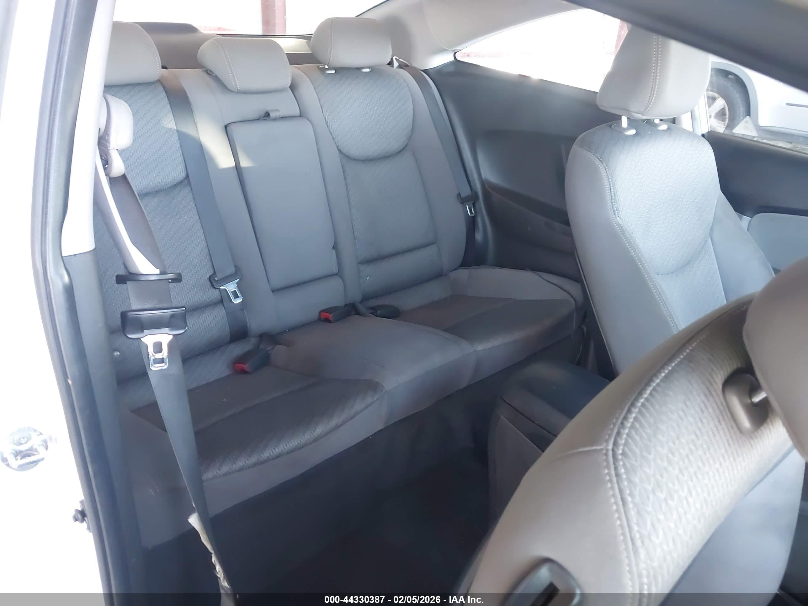 HYUNDAI ELANTRA image 8