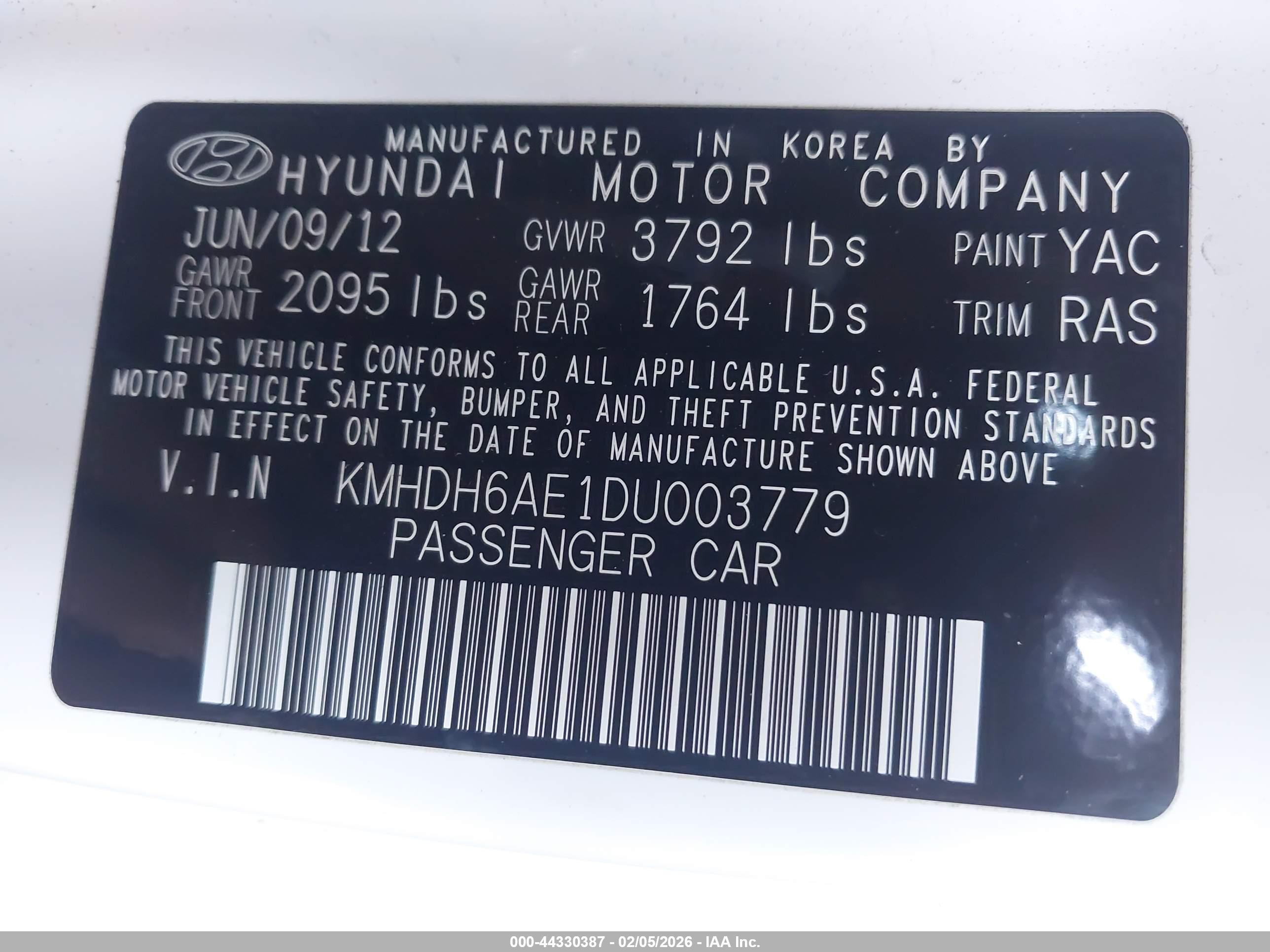 HYUNDAI ELANTRA image 9