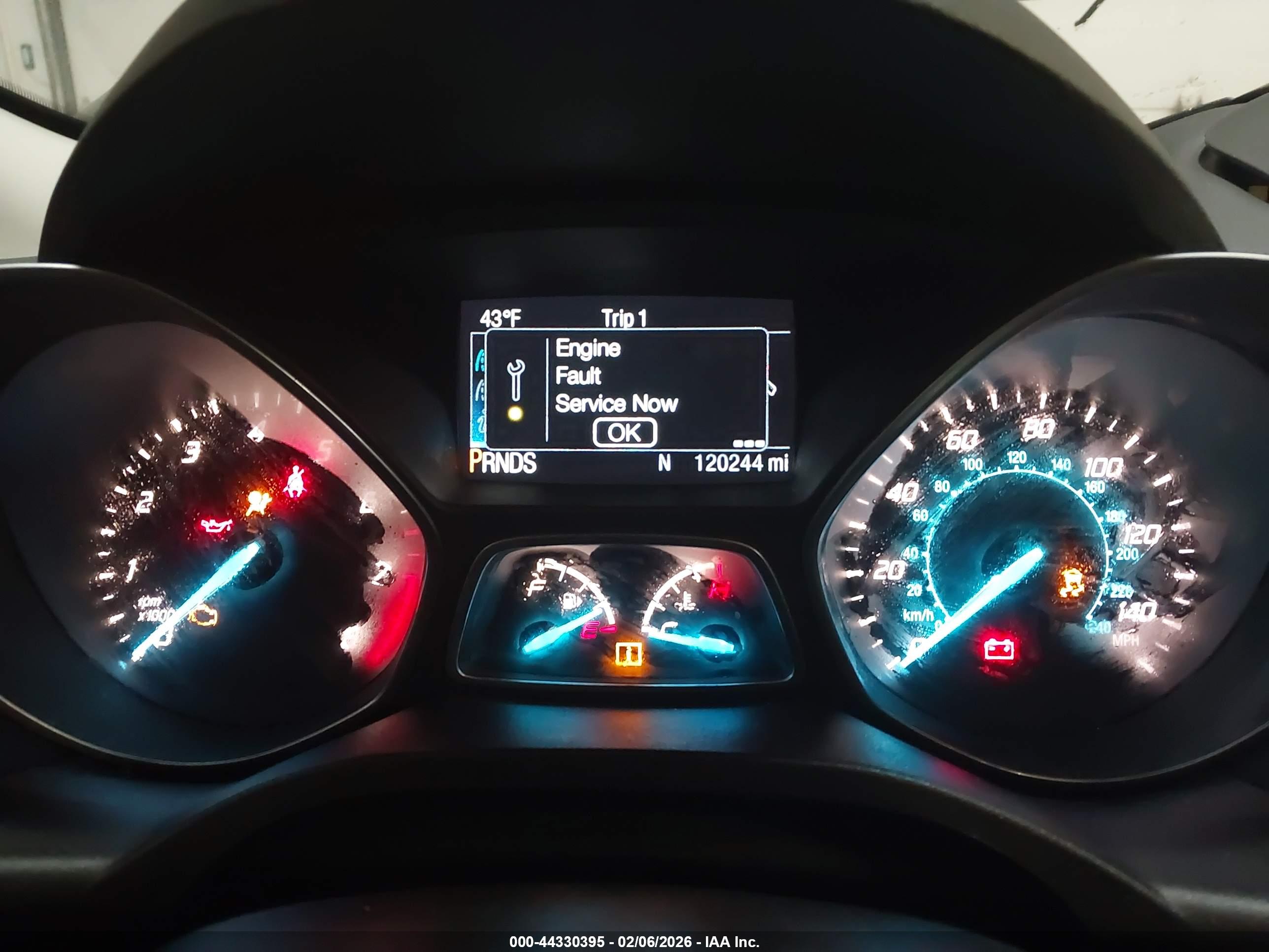 FORD ESCAPE image 7