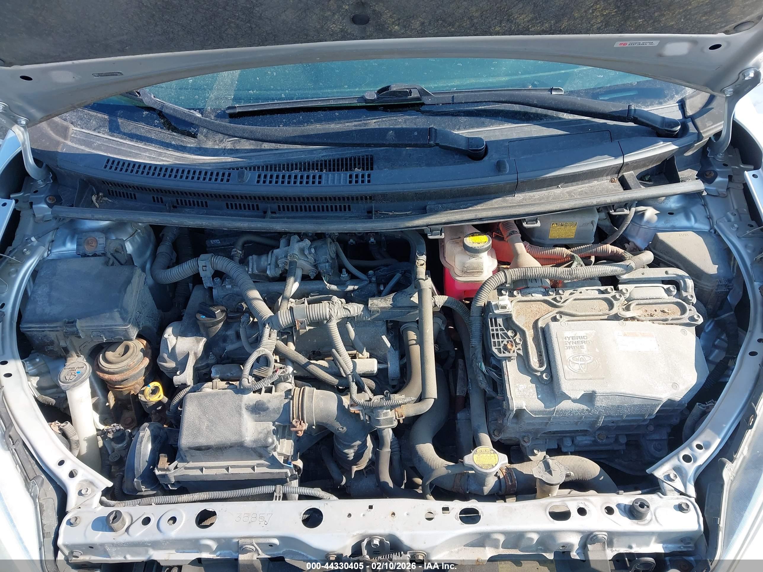 TOYOTA PRIUS image 10