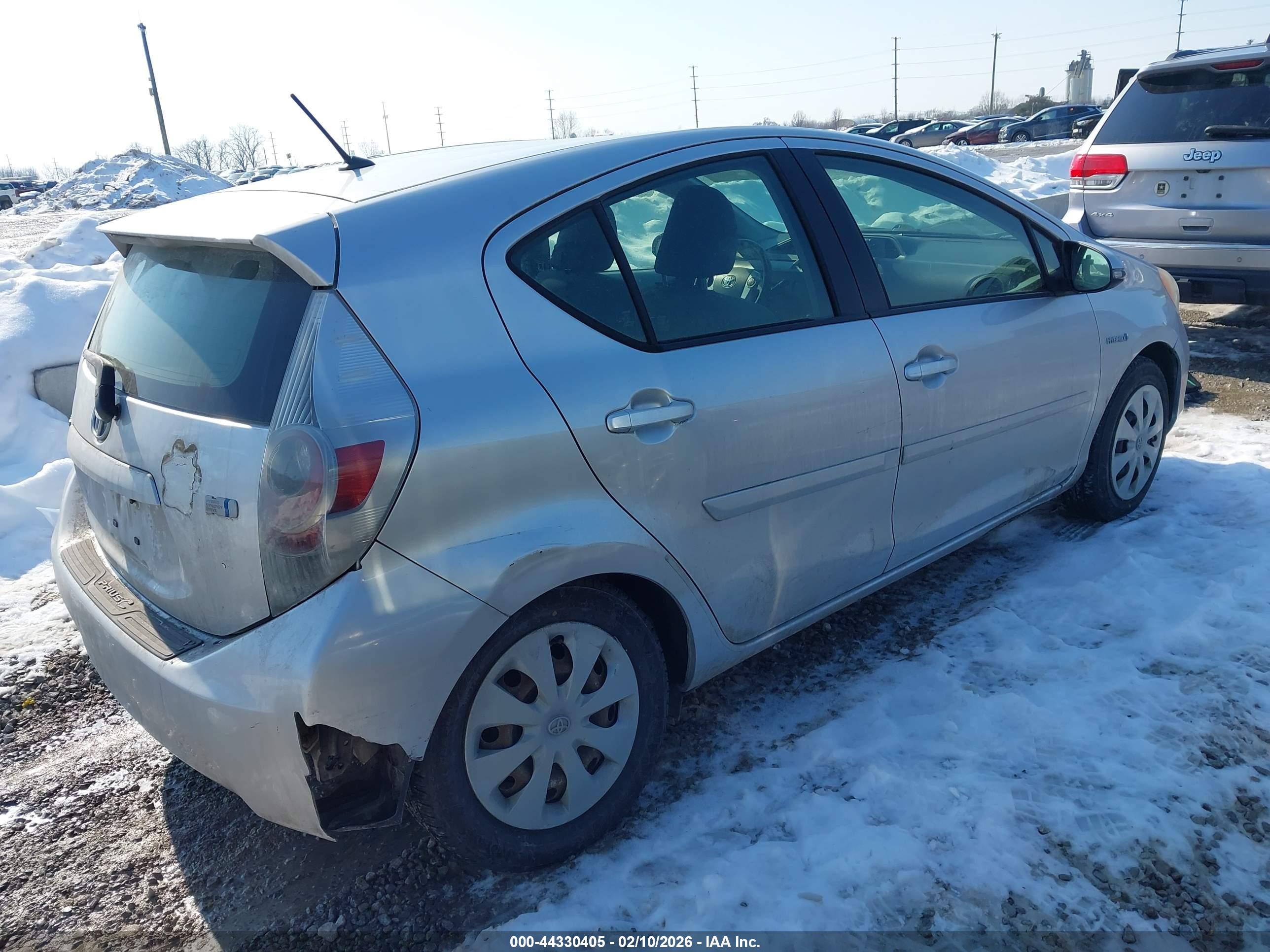 TOYOTA PRIUS image 4