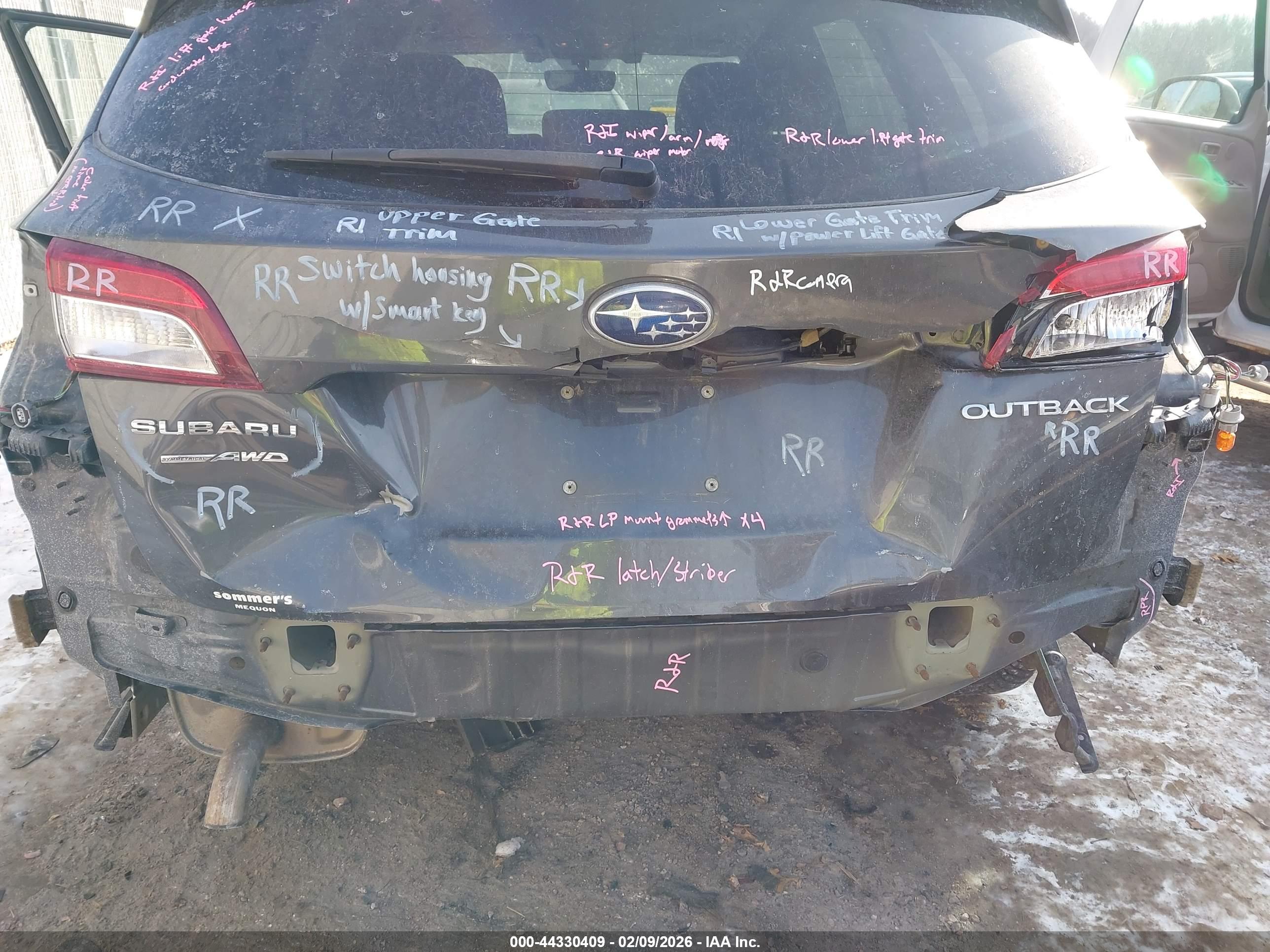 SUBARU OUTBACK image 6