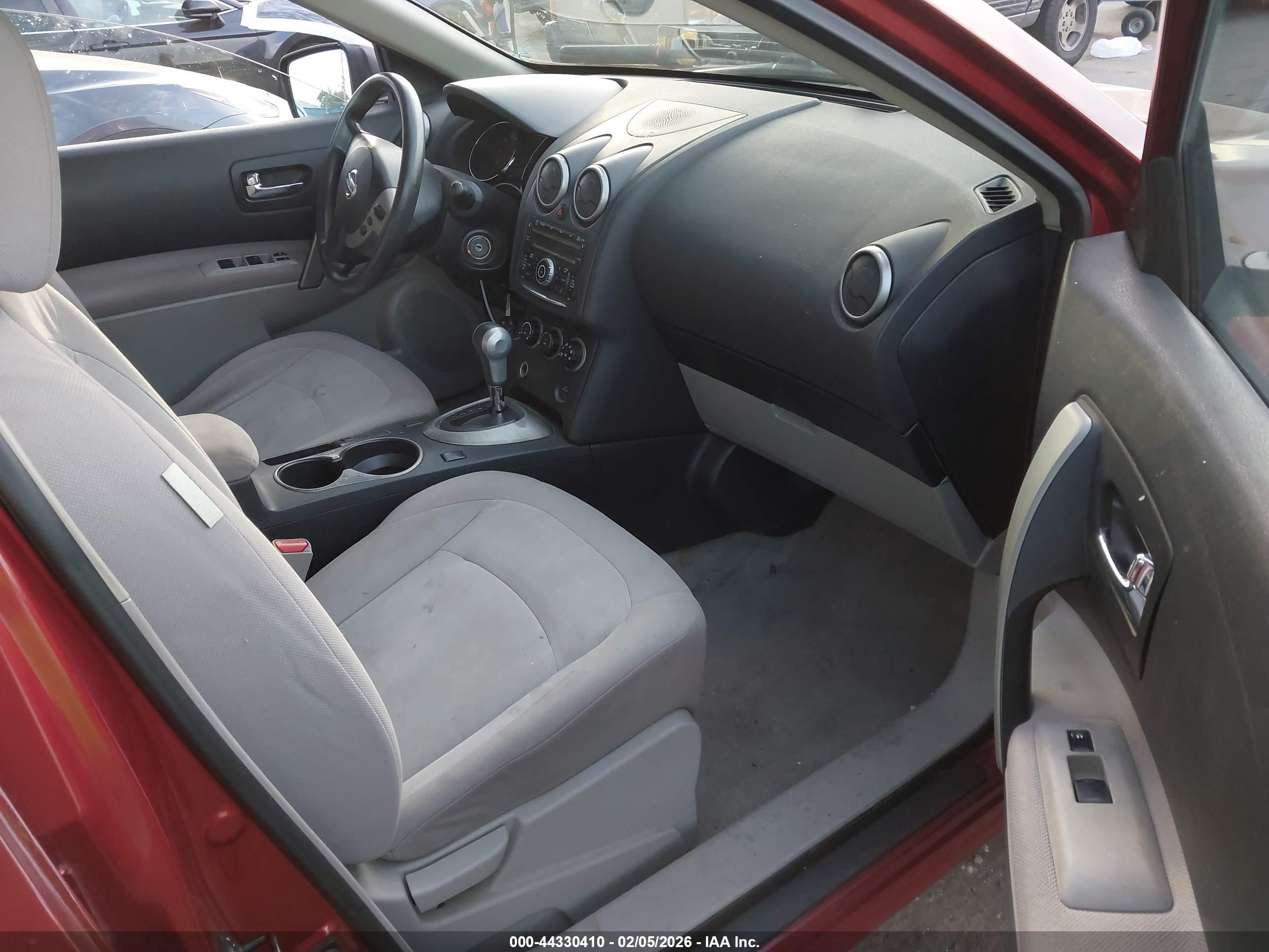 NISSAN ROGUE image 5