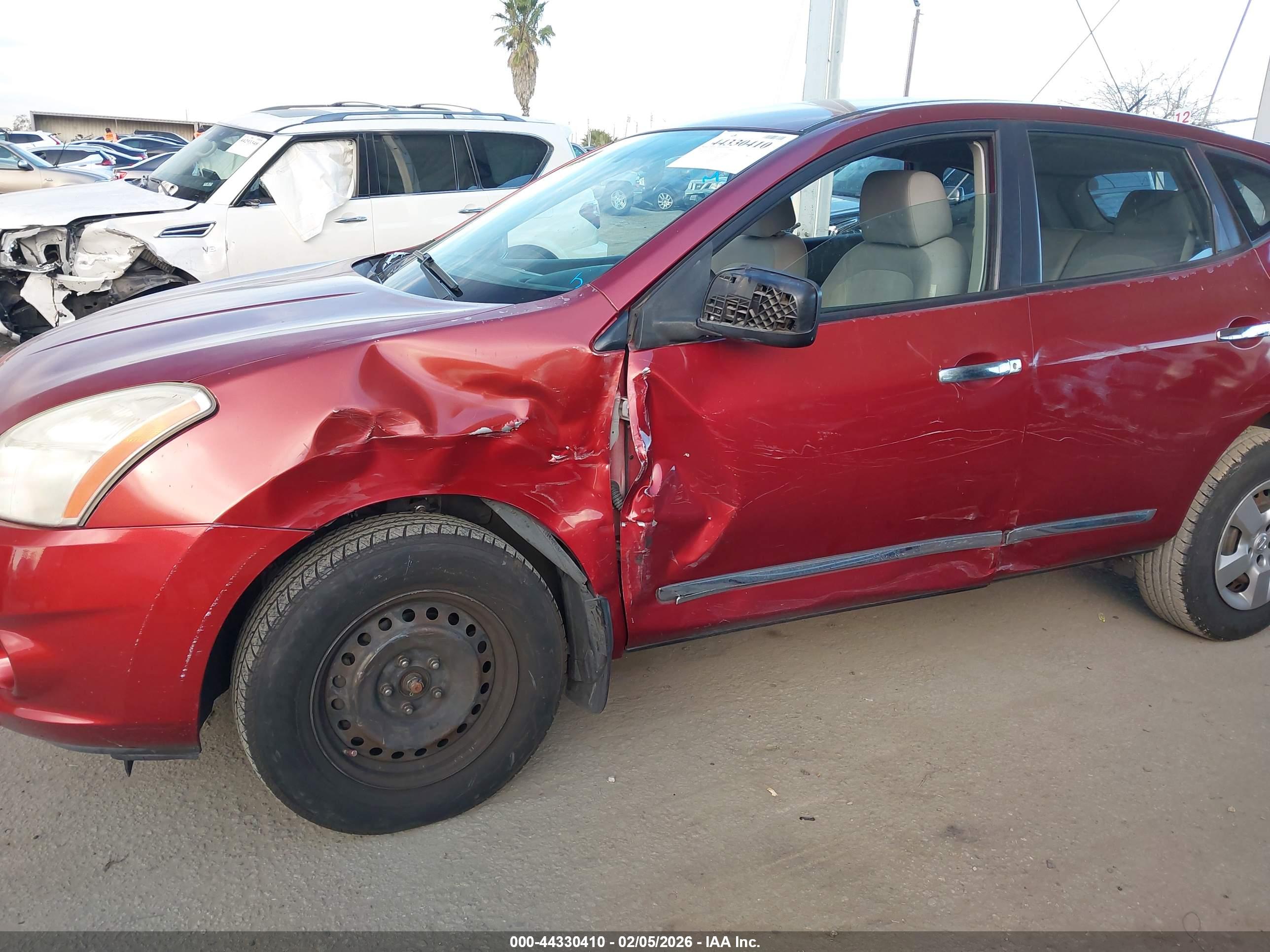 NISSAN ROGUE image 6