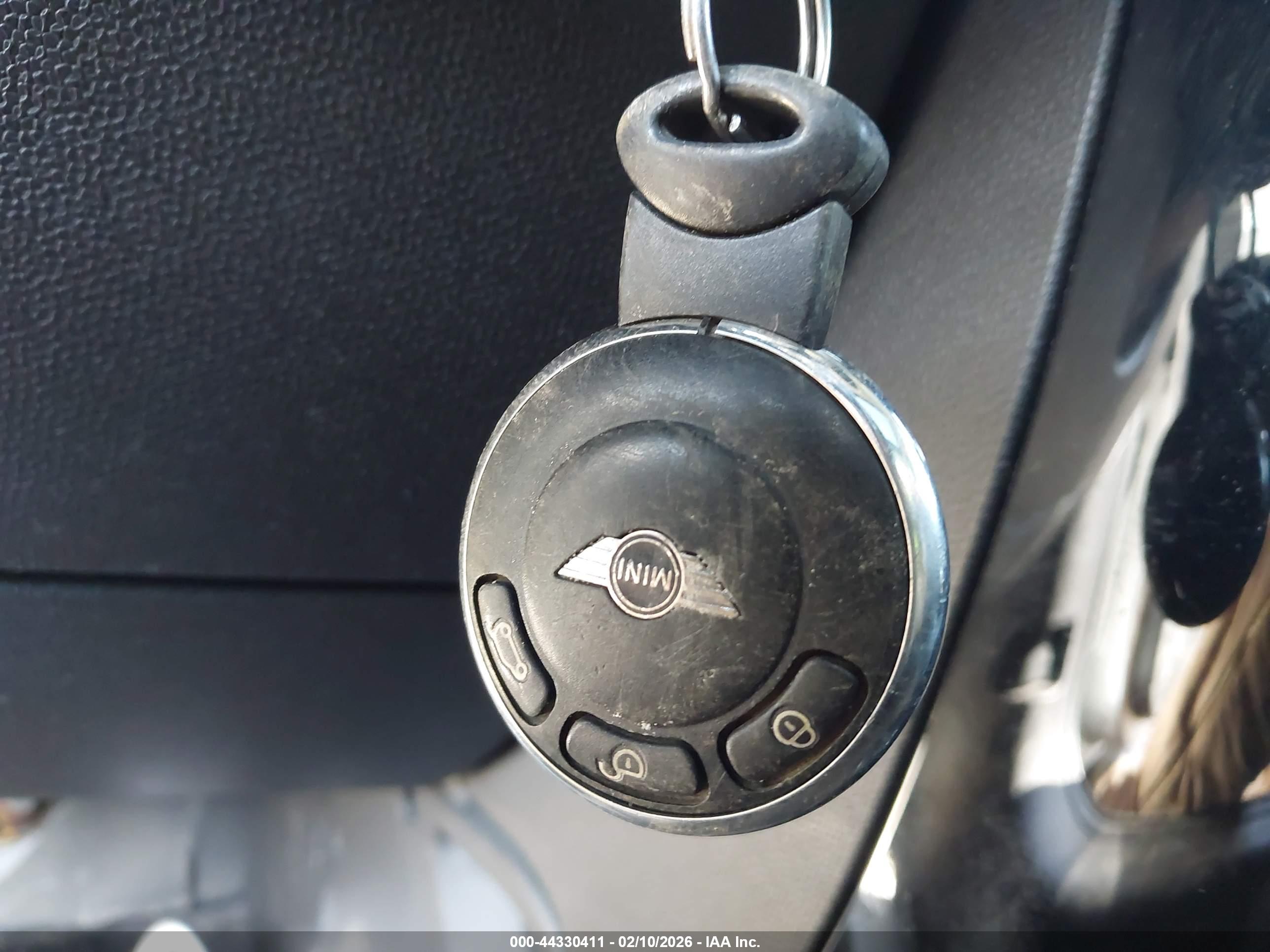 MINI COUNTRYMAN image 11