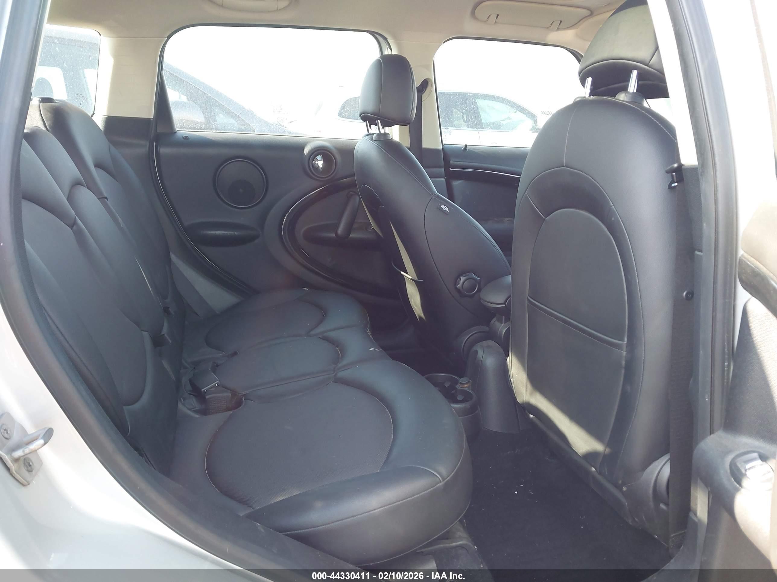 MINI COUNTRYMAN image 8