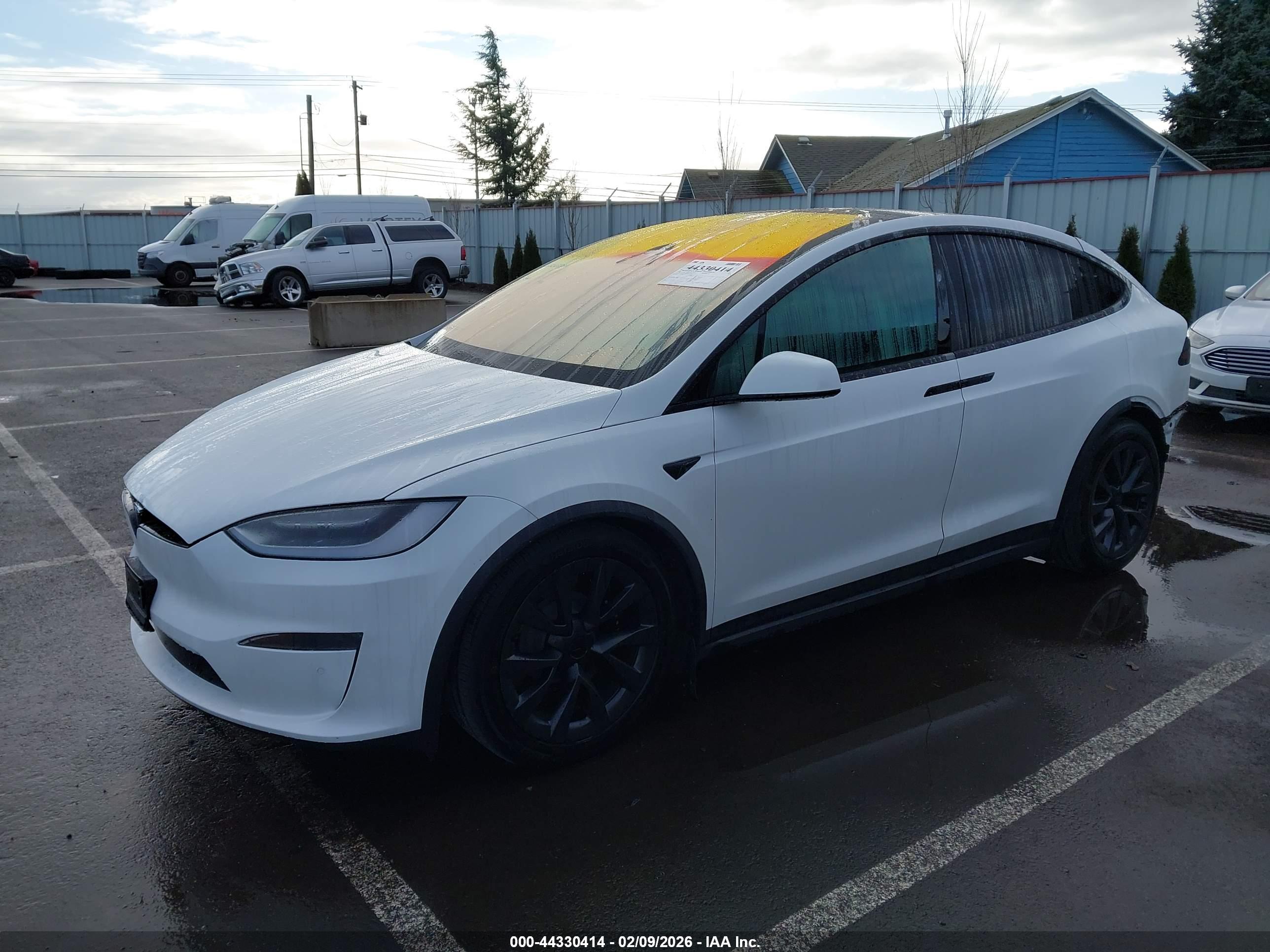 TESLA MODEL image 2