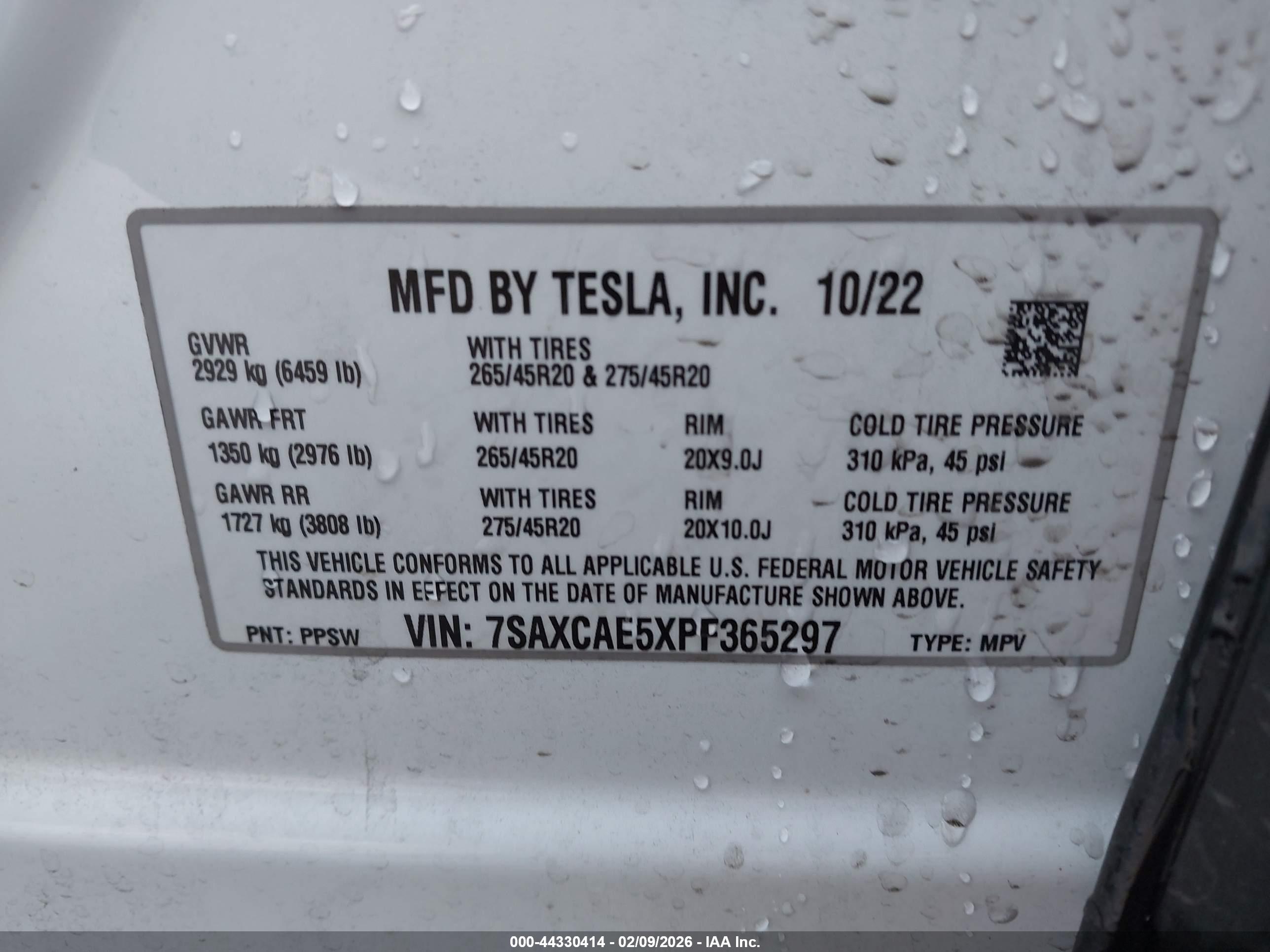 TESLA MODEL image 9