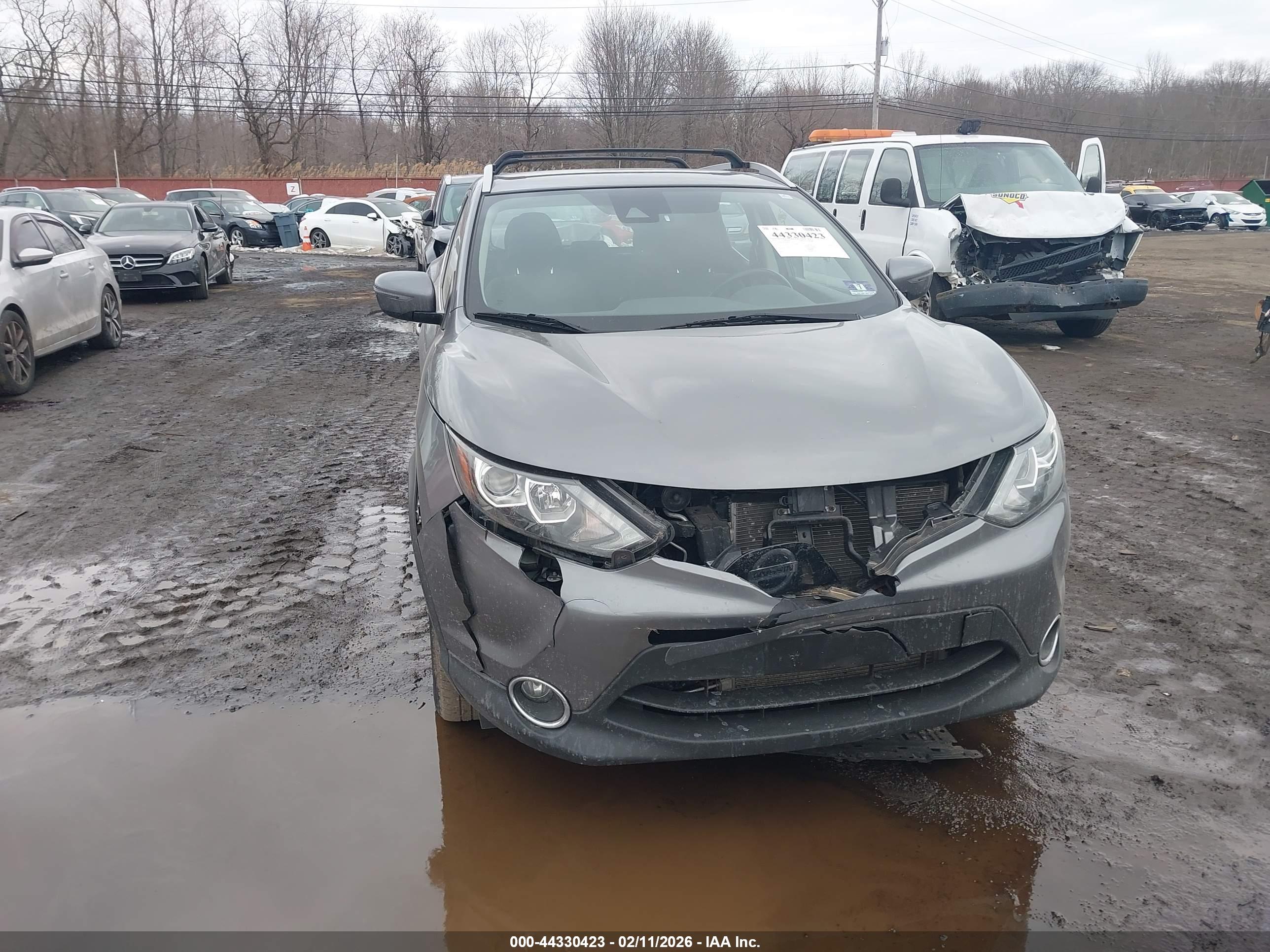 NISSAN ROGUE image 6