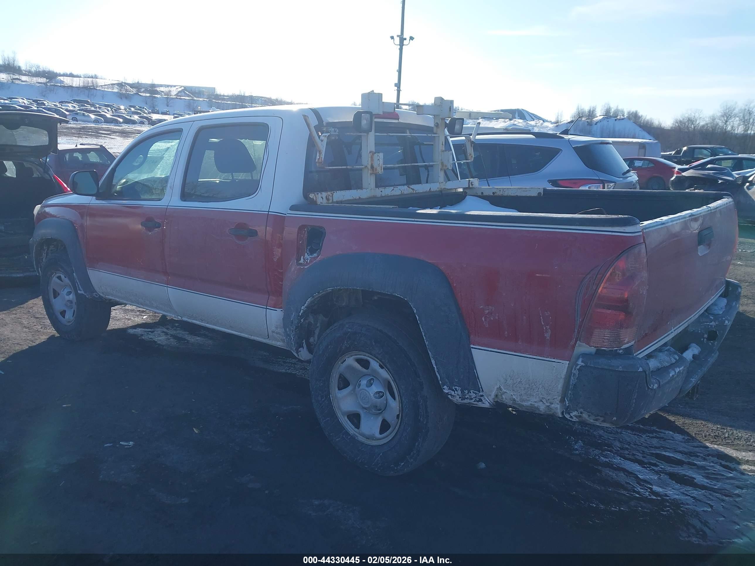 TOYOTA TACOMA image 3