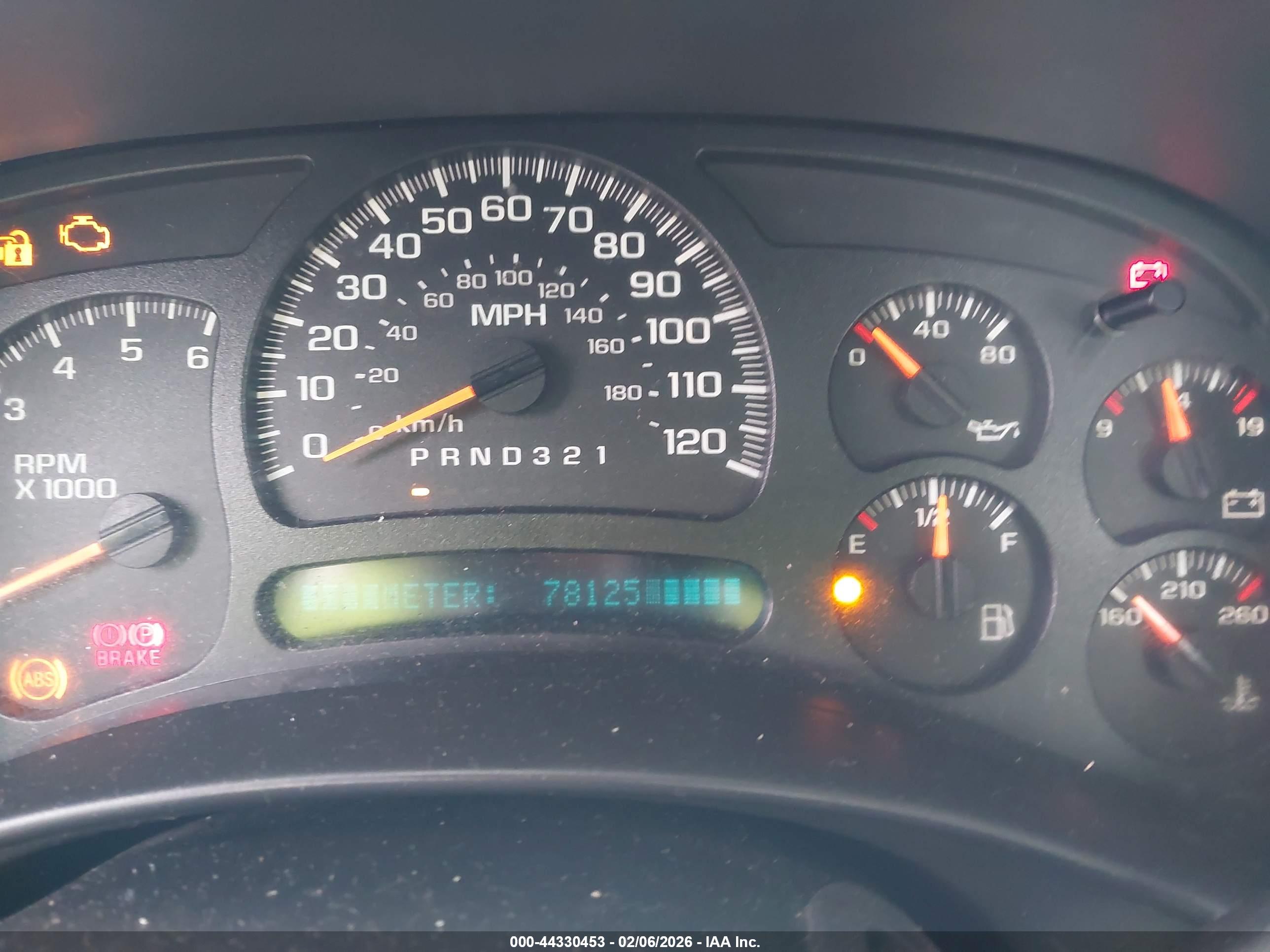 CHEVROLET SILVERADO image 7