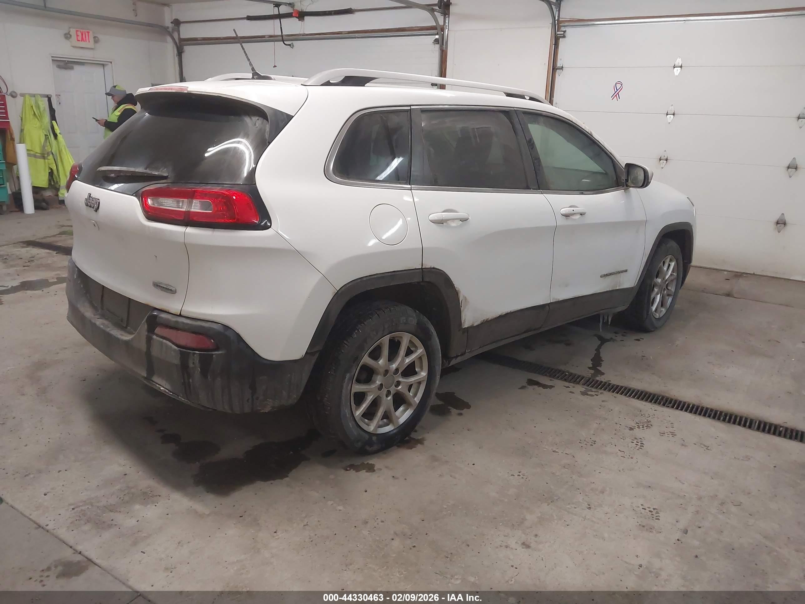 JEEP CHEROKEE image 4