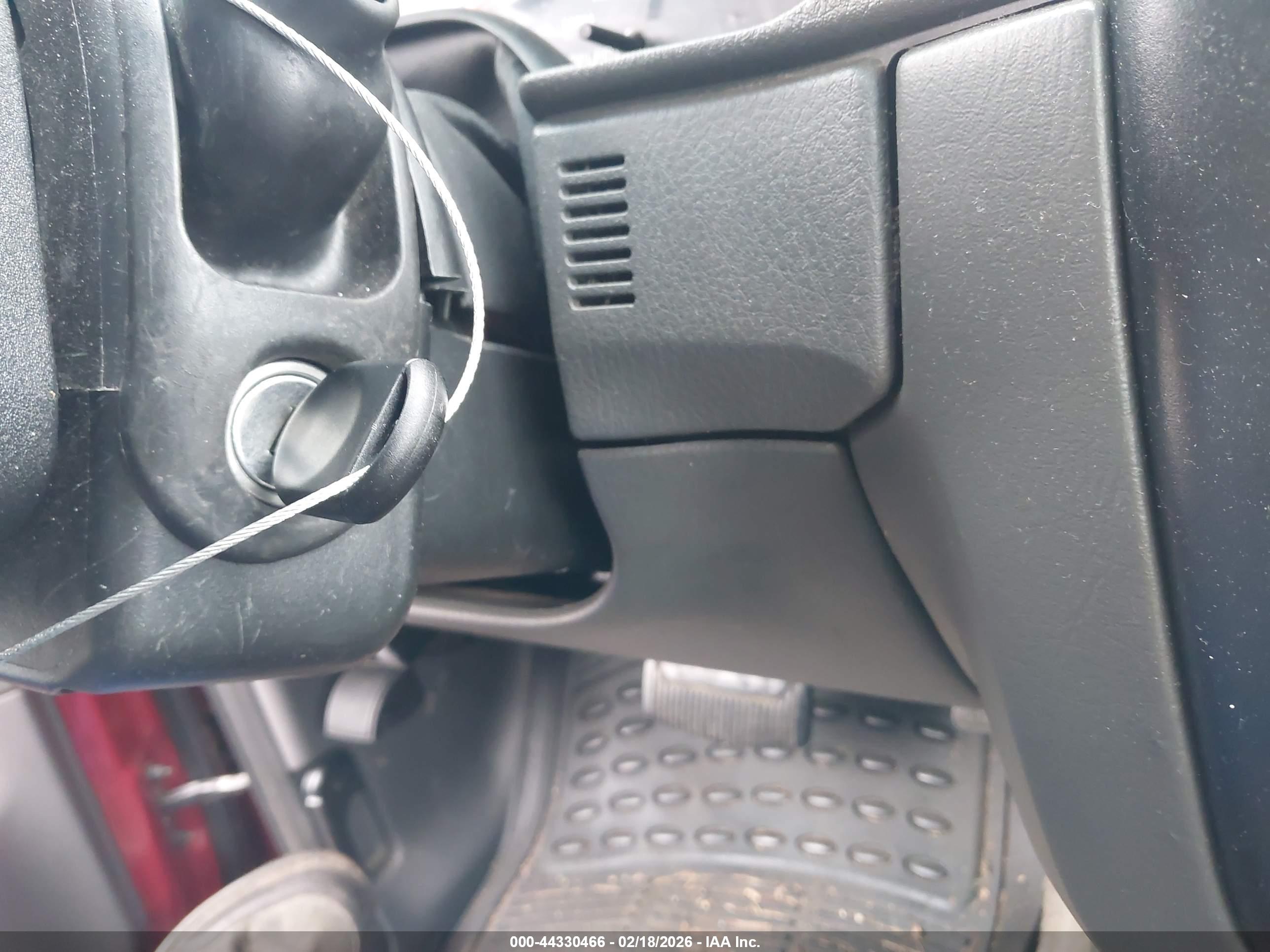 FORD EXPLORER image 11