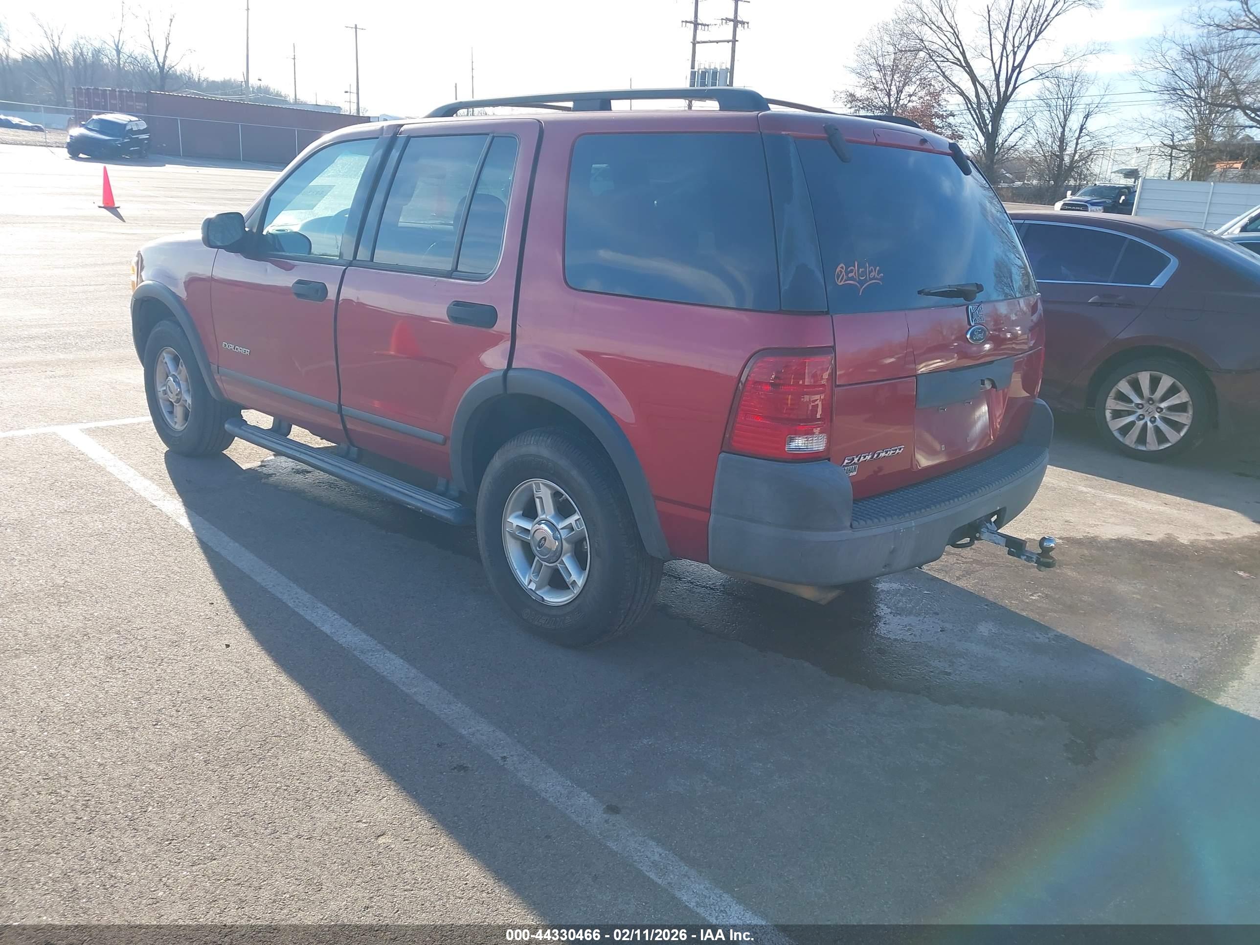 FORD EXPLORER image 3