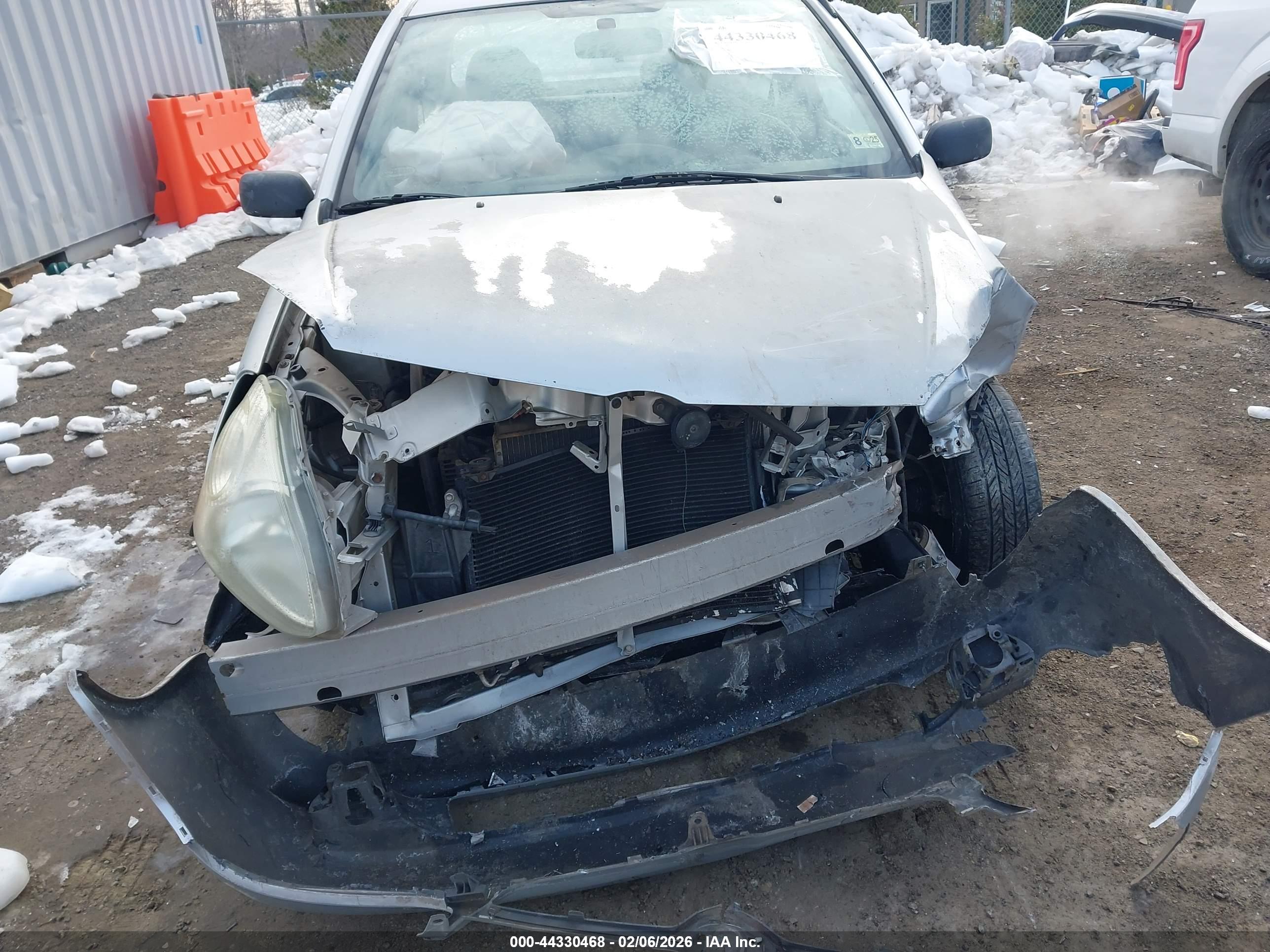 TOYOTA ECHO image 6