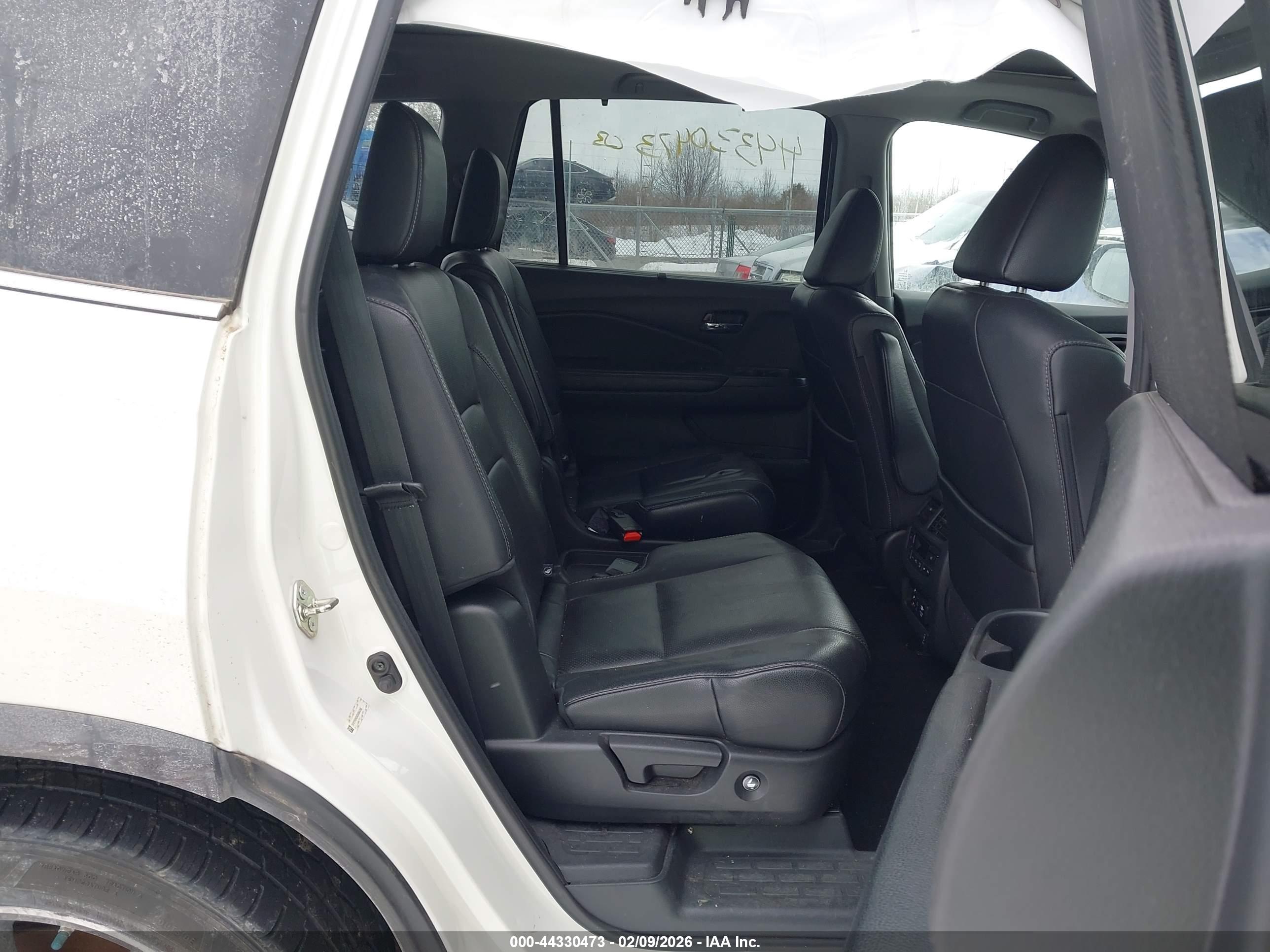 HONDA PILOT image 8
