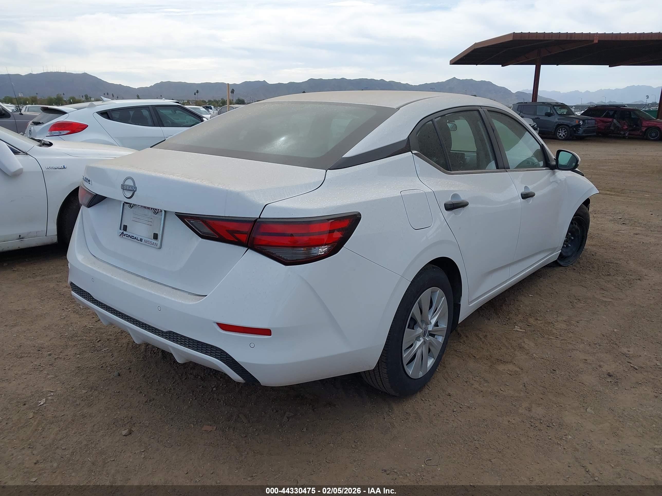 NISSAN SENTRA image 4