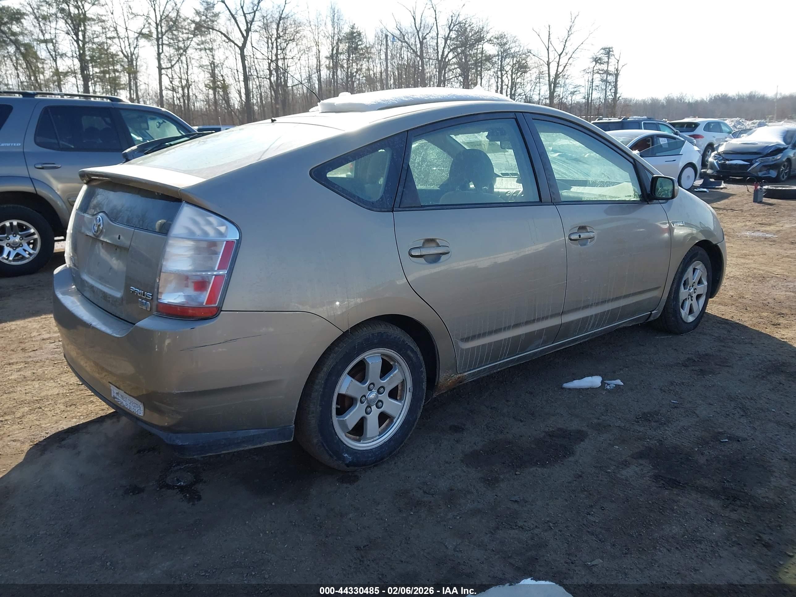 TOYOTA PRIUS image 4