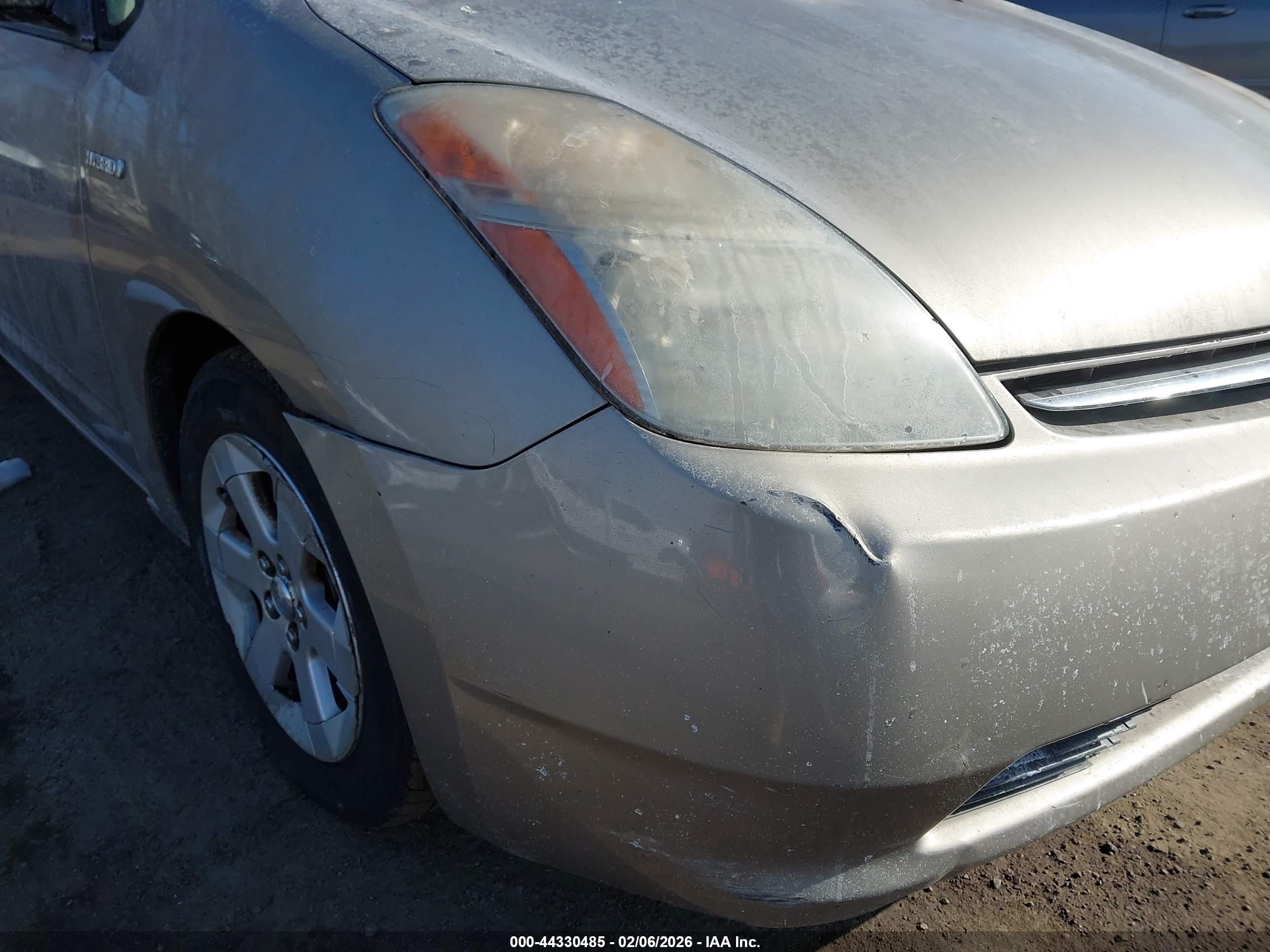 TOYOTA PRIUS image 6